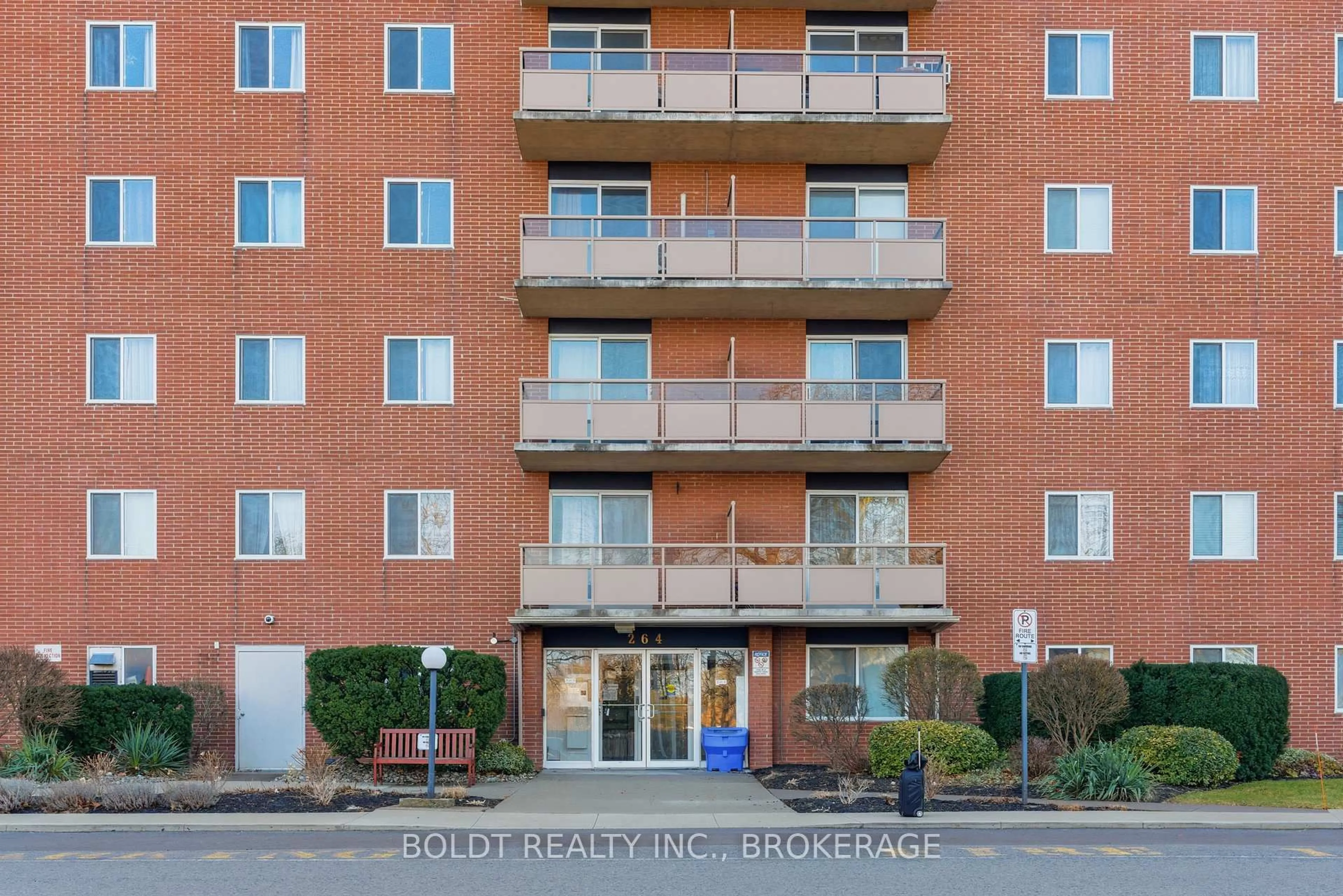 Unknown for 264 Grantham Ave #107, St. Catharines Ontario L2P 3H1