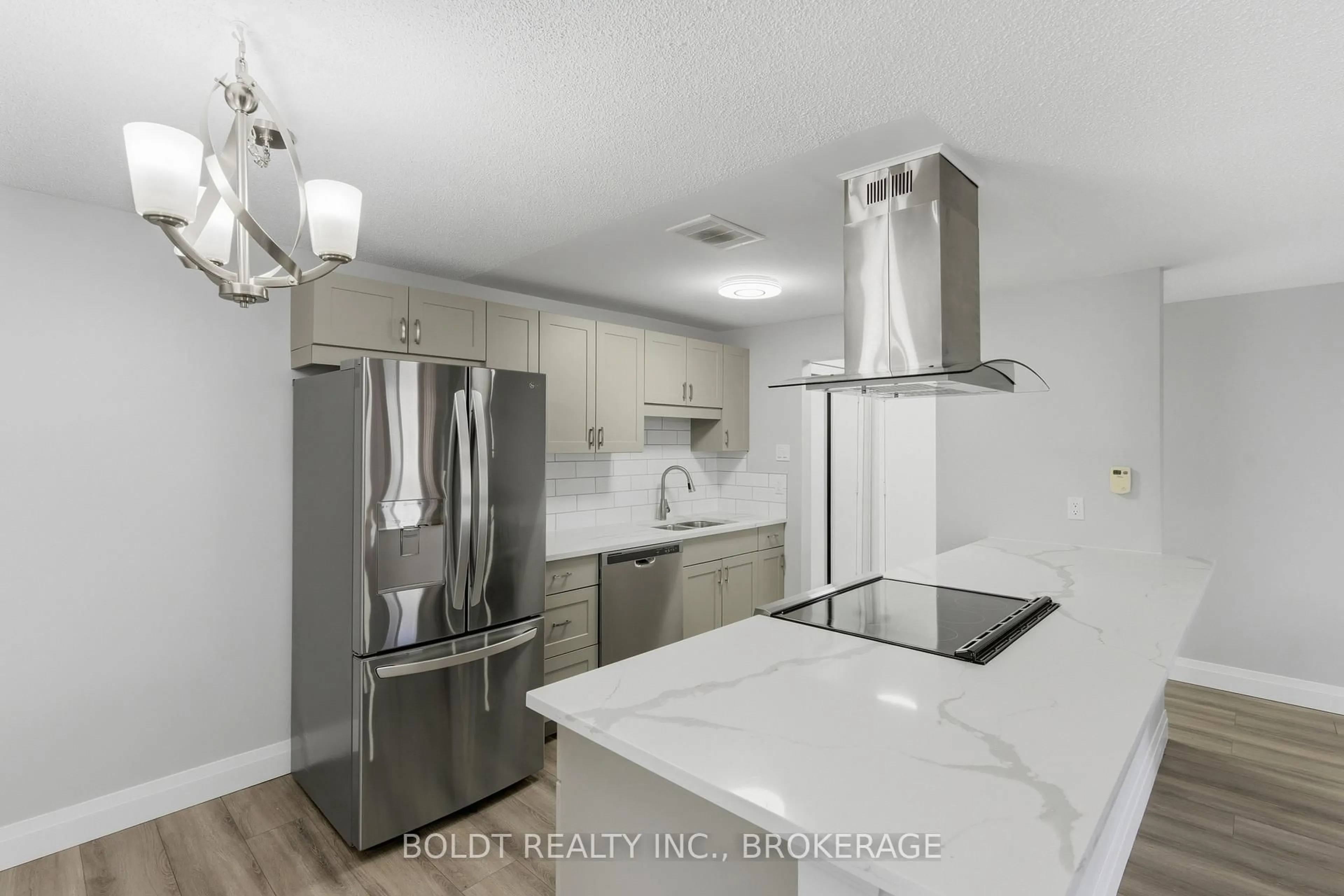 Unknown for 264 Grantham Ave #107, St. Catharines Ontario L2P 3H1