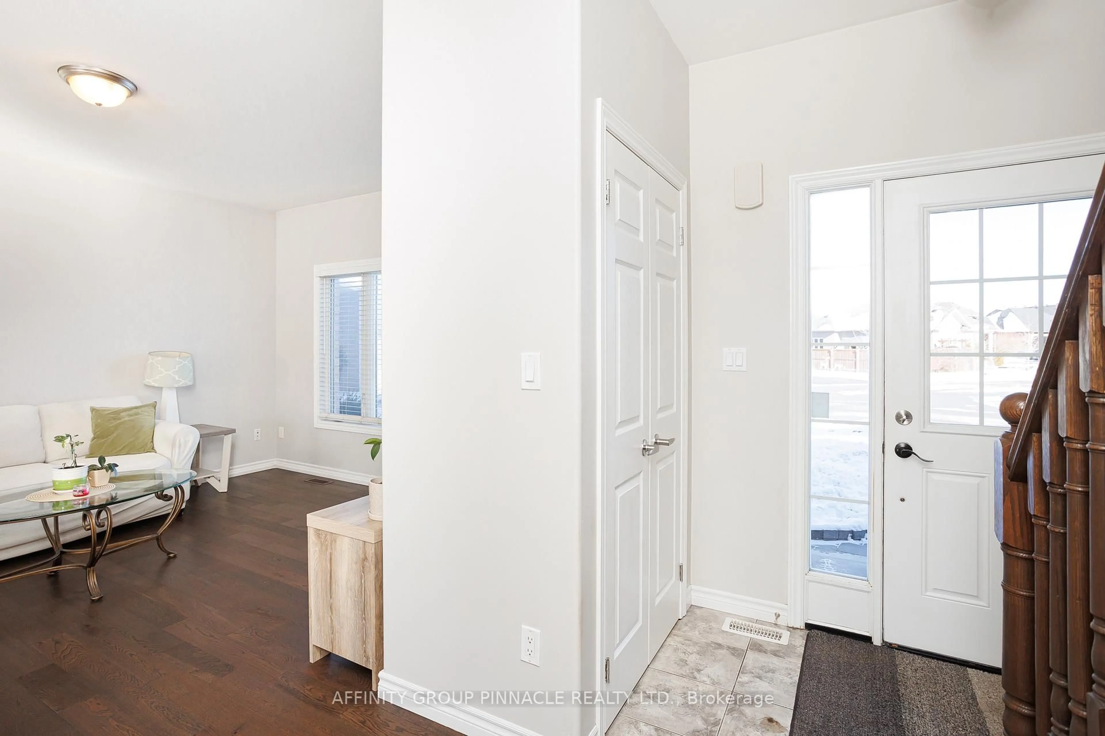 Indoor entryway for 11 Moynes Crt, Kawartha Lakes Ontario K9V 0L2