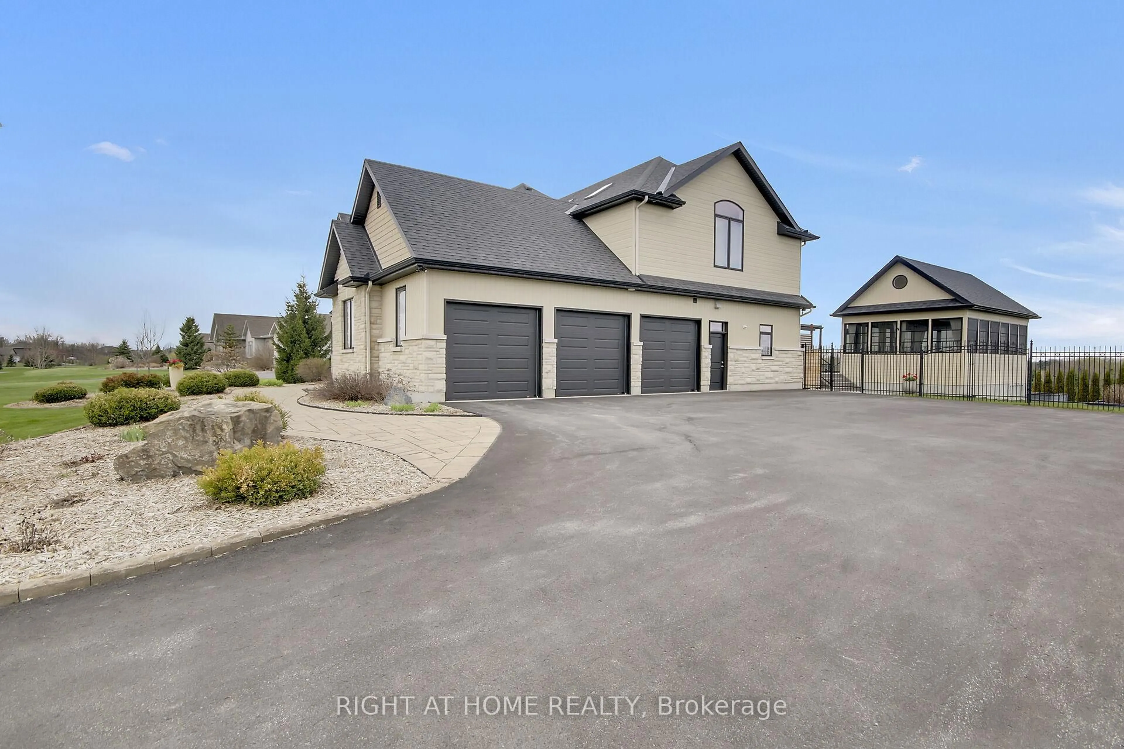 A pic from outside/outdoor area/front of a property/back of a property/a pic from drone, street for 105 Ravenview Way, Kanata Ontario K2W 0E2