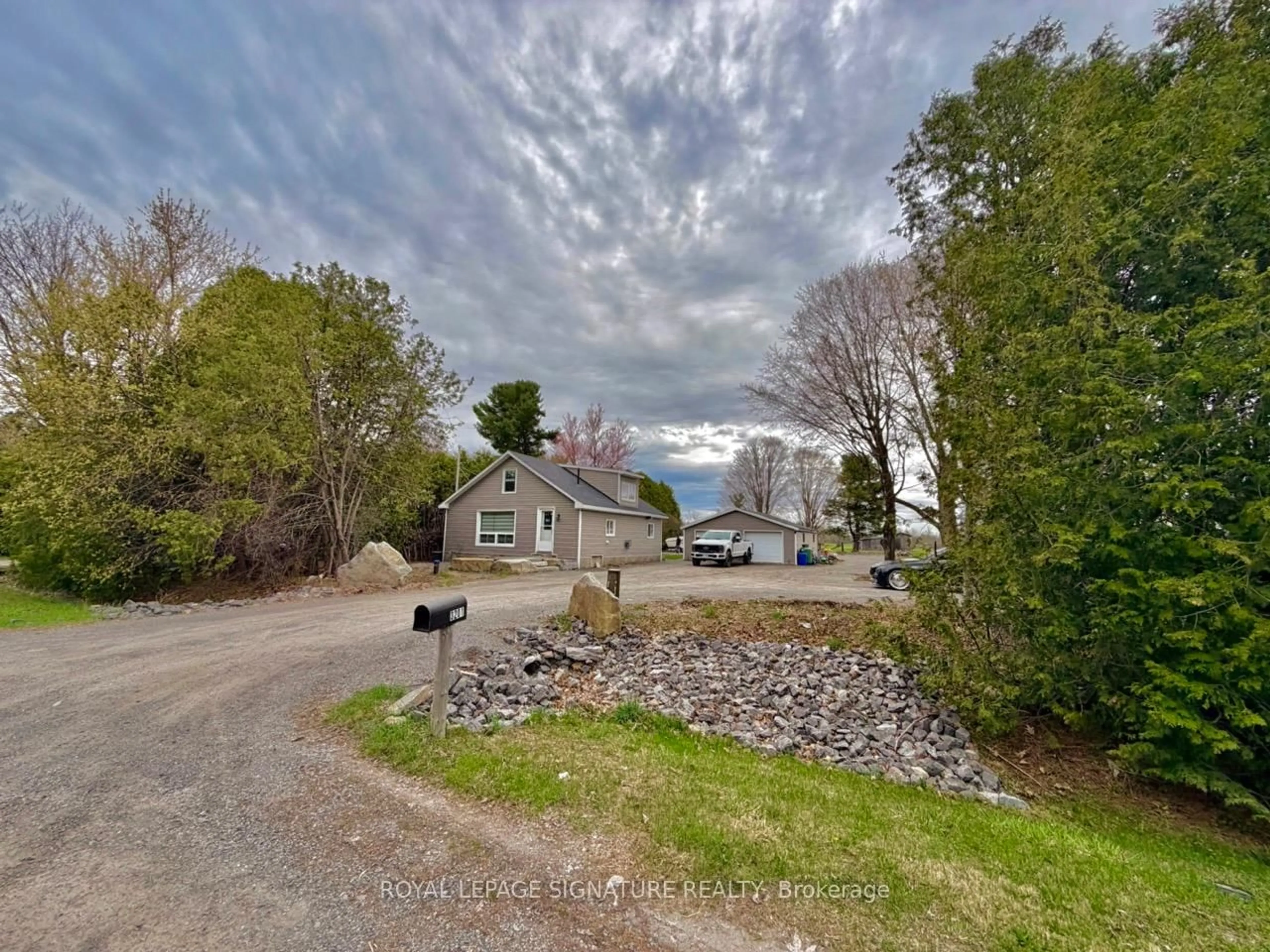 A pic from outside/outdoor area/front of a property/back of a property/a pic from drone, water/lake/river/ocean view for 3201 Gordon Murdock Rd, Osgoode Ontario K0A 2W0
