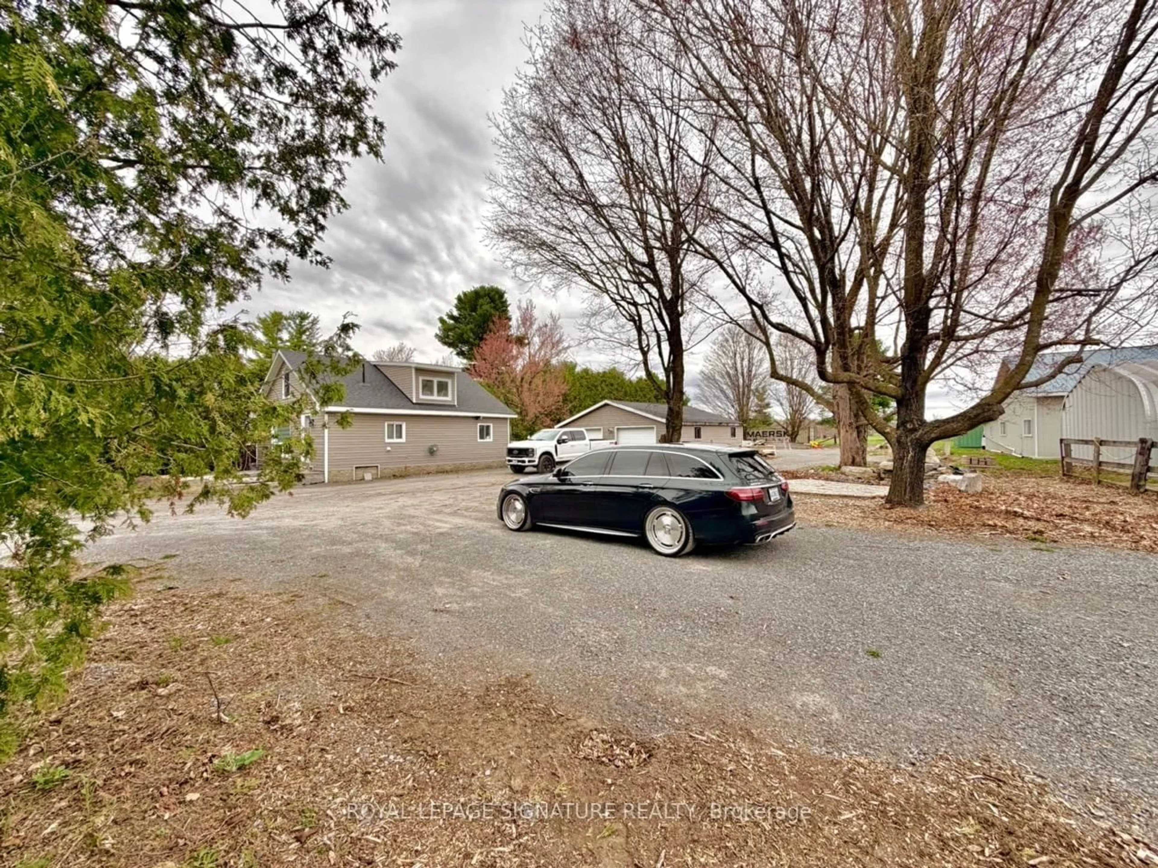 A pic from outside/outdoor area/front of a property/back of a property/a pic from drone, street for 3201 Gordon Murdock Rd, Osgoode Ontario K0A 2W0