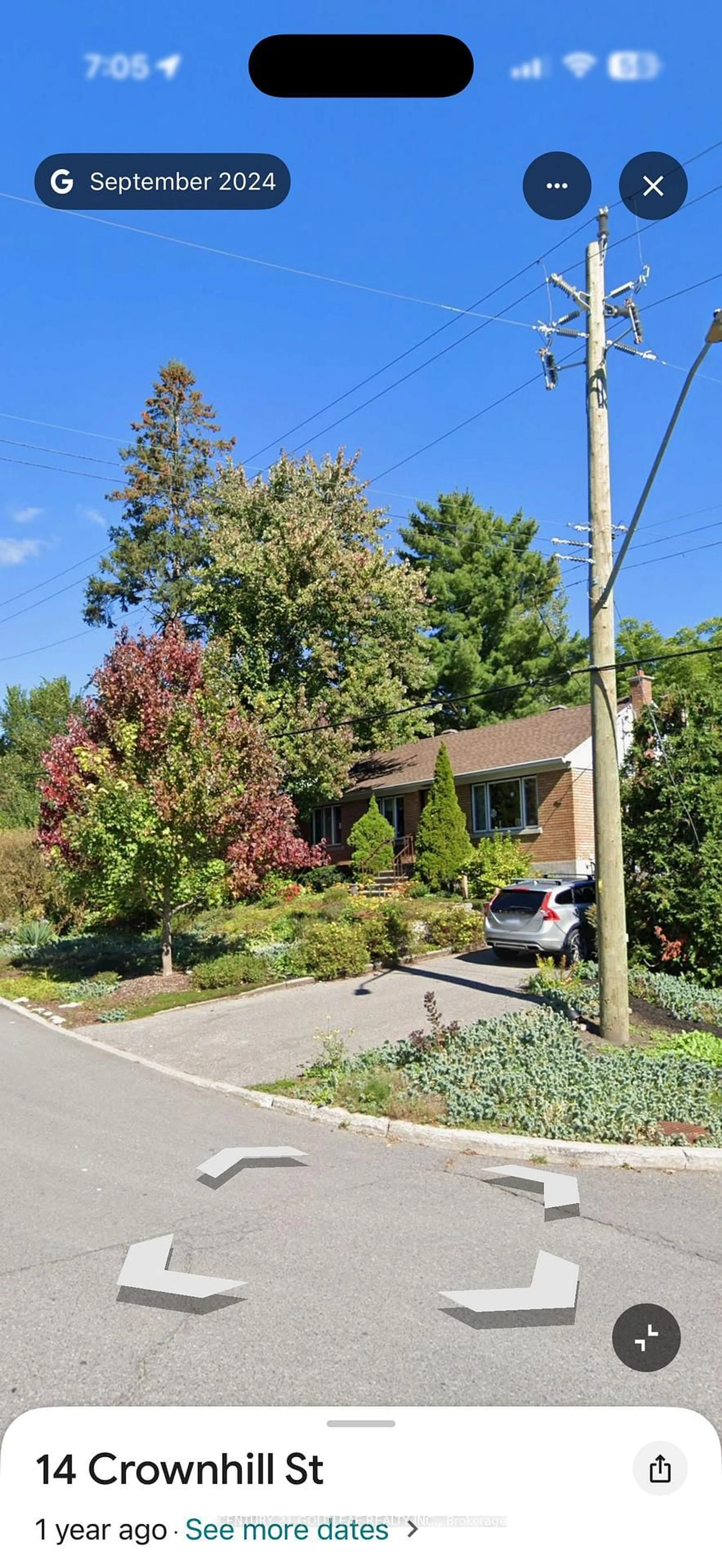 A pic from outside/outdoor area/front of a property/back of a property/a pic from drone, street for 13 Crownhill St, Ottawa Ontario K1J 7K1