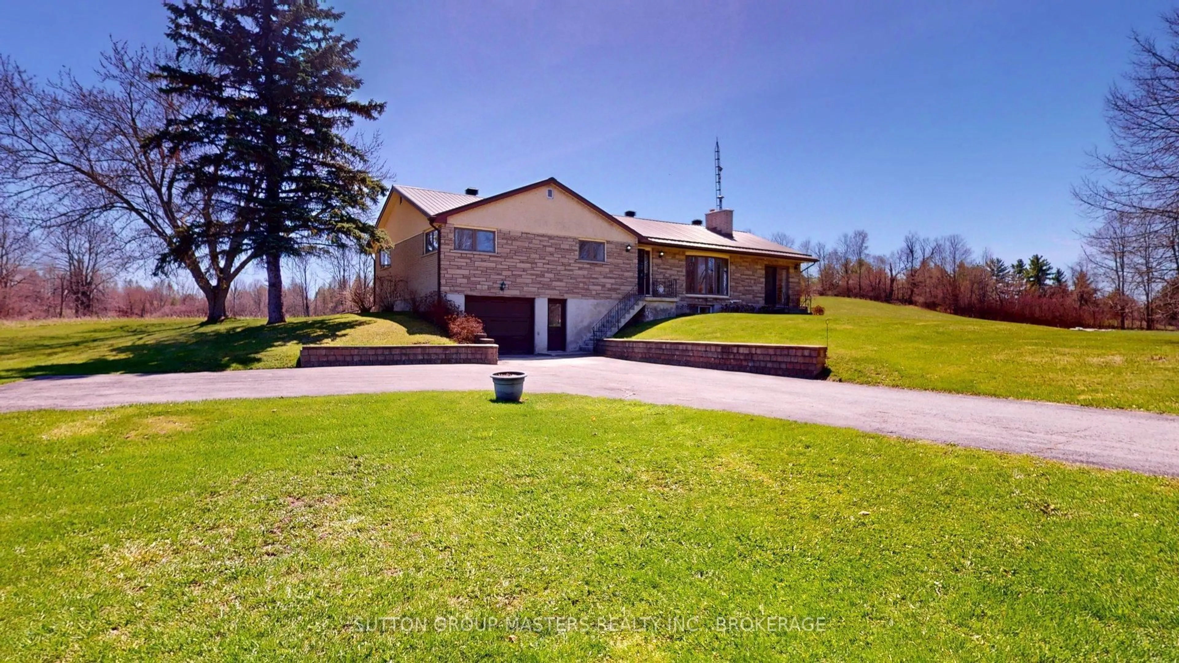 A pic from outside/outdoor area/front of a property/back of a property/a pic from drone, unknown for 683 Cedarstone Rd, Tamworth Ontario K0K 3G0