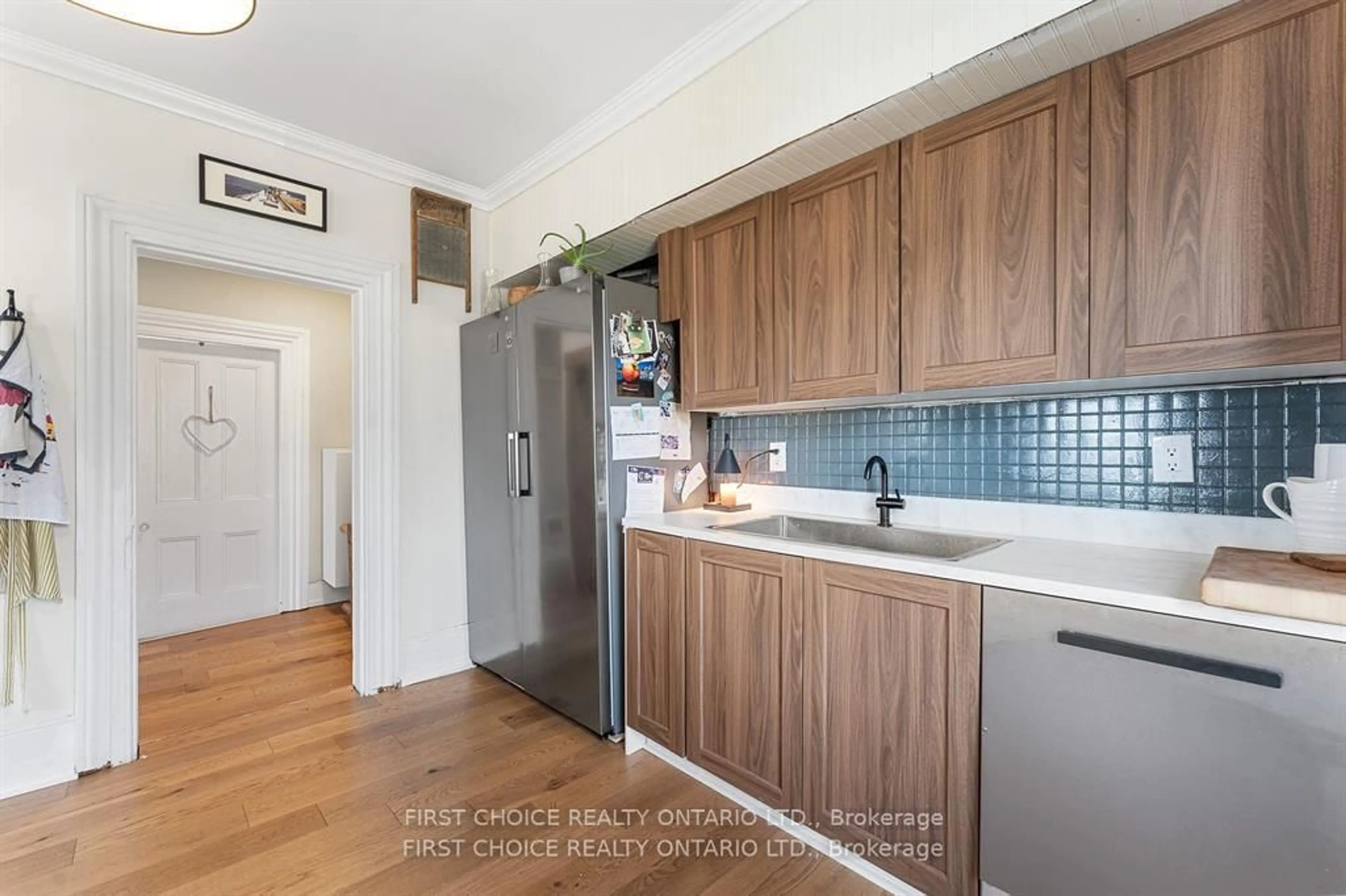 Standard kitchen, unknown for 8 Campbell Reid Crt, Ottawa Ontario K2K 1X7