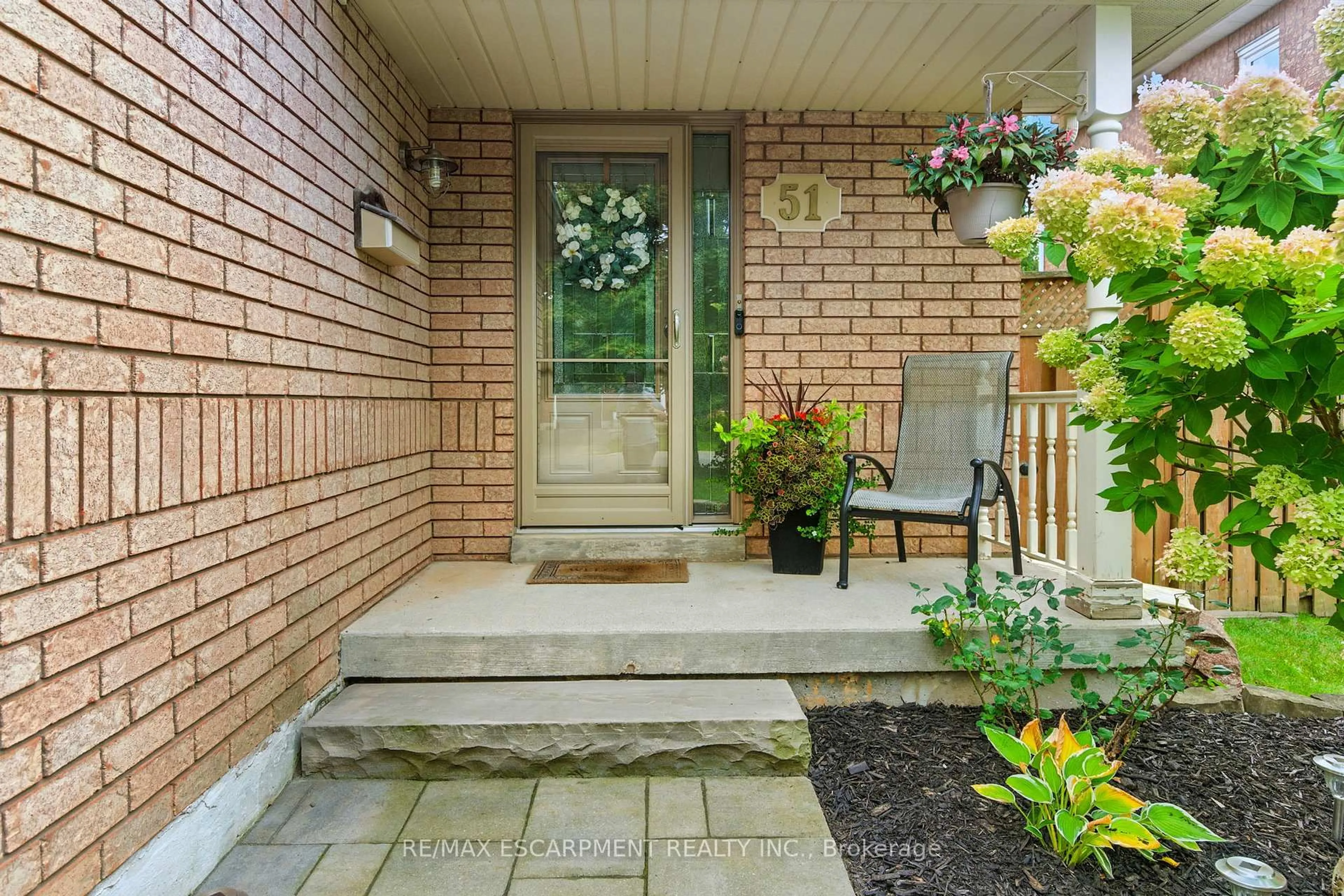 Unknown for 51 Harnesworth Cres, Hamilton Ontario L8B 0J3