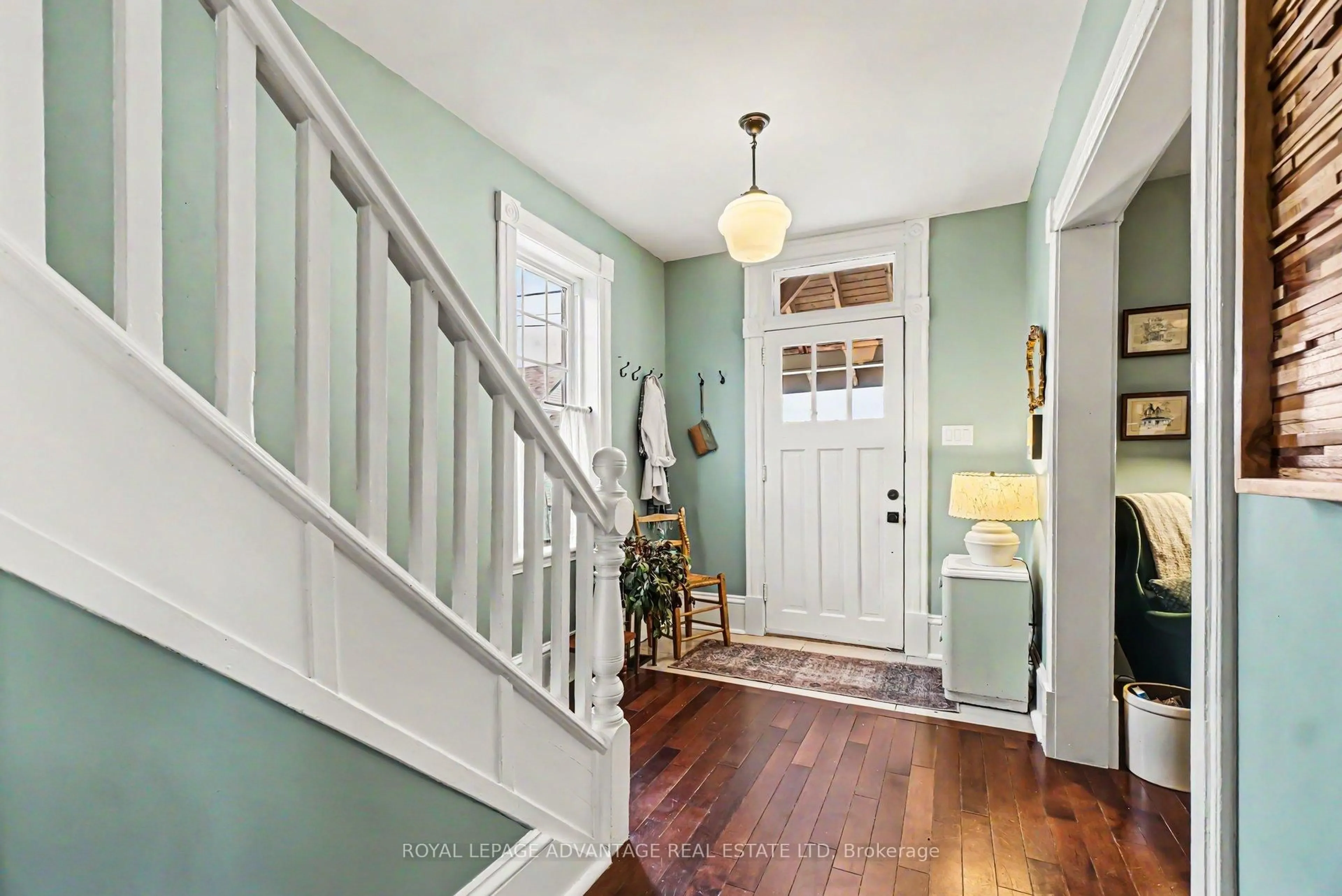 Indoor entryway for 8 Harvey St, Perth Ontario K7H 1W3