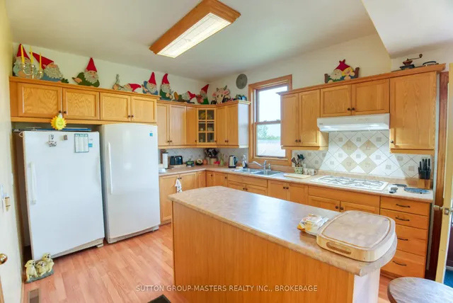 1329 Eden Grove Rd, Front of Leeds & Seeleys Bay 5