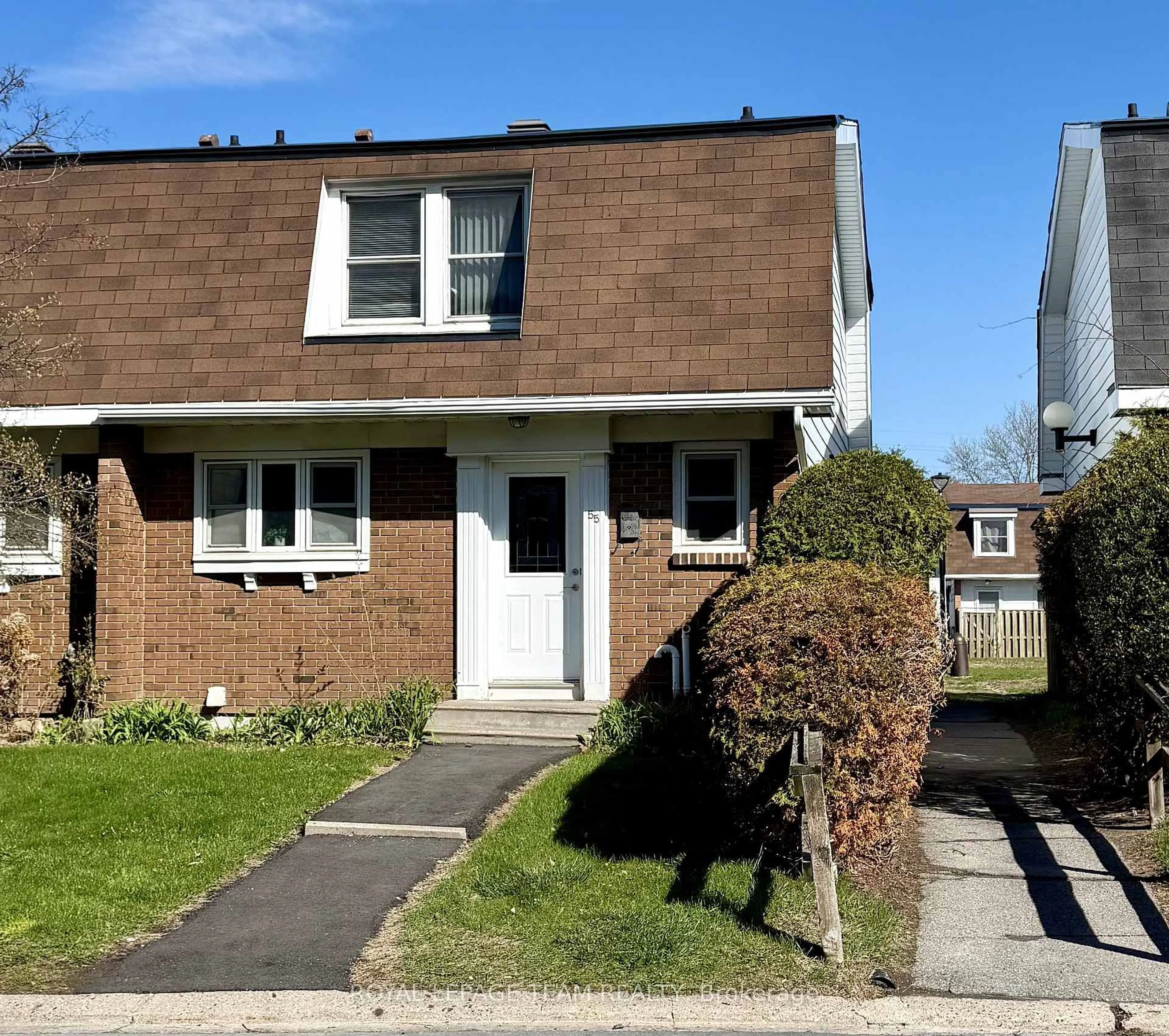 Home with vinyl exterior material, street for 920 Dynes Rd #55, Ottawa Ontario K2C 0G8