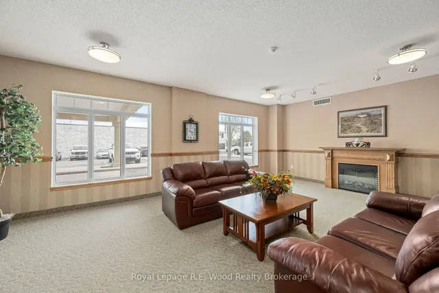 80 Bridge St #205, Tillsonburg 4