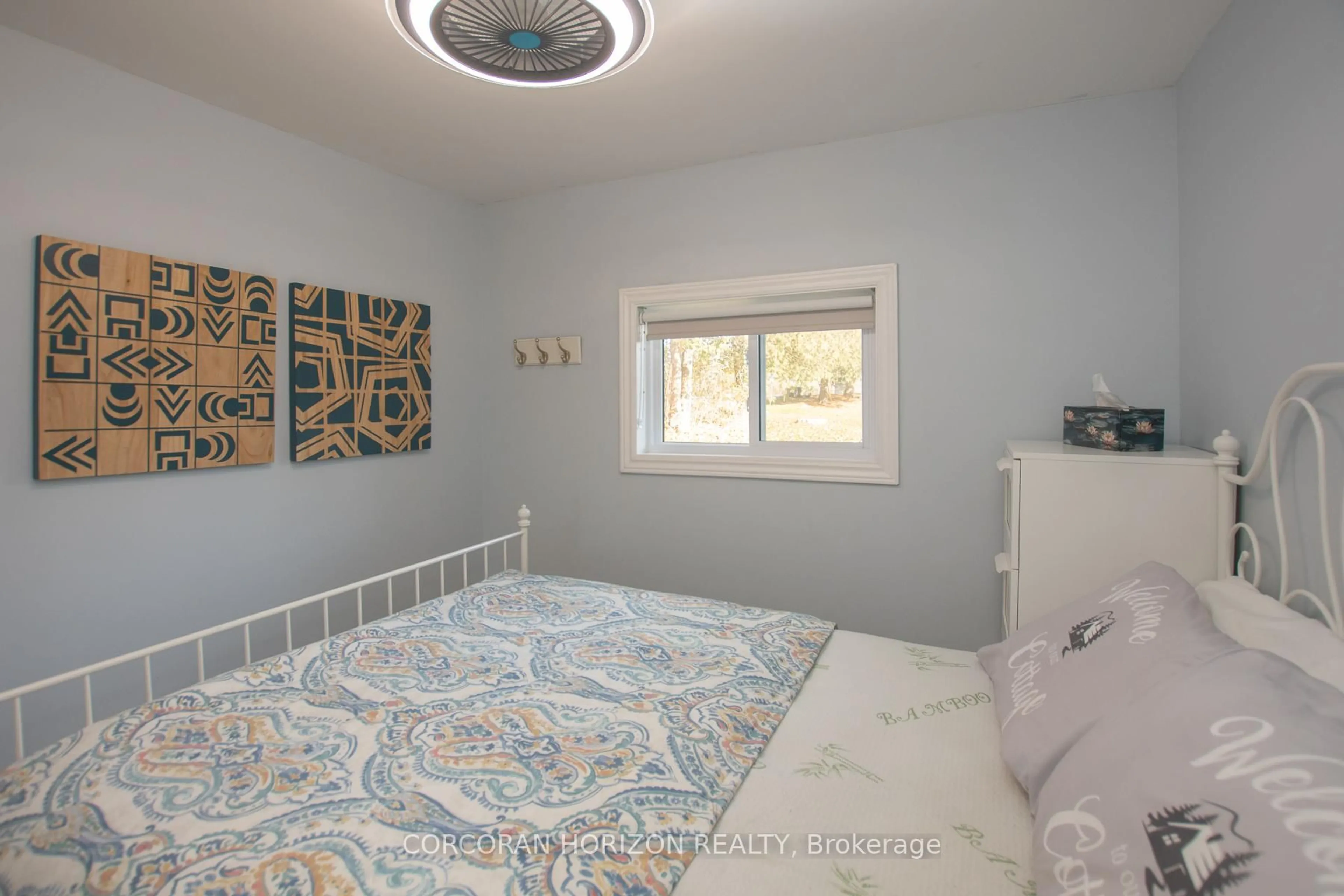Bedroom with bed, unknown for 409 Marble Point Rd, Limoges Ontario K0K 2M0
