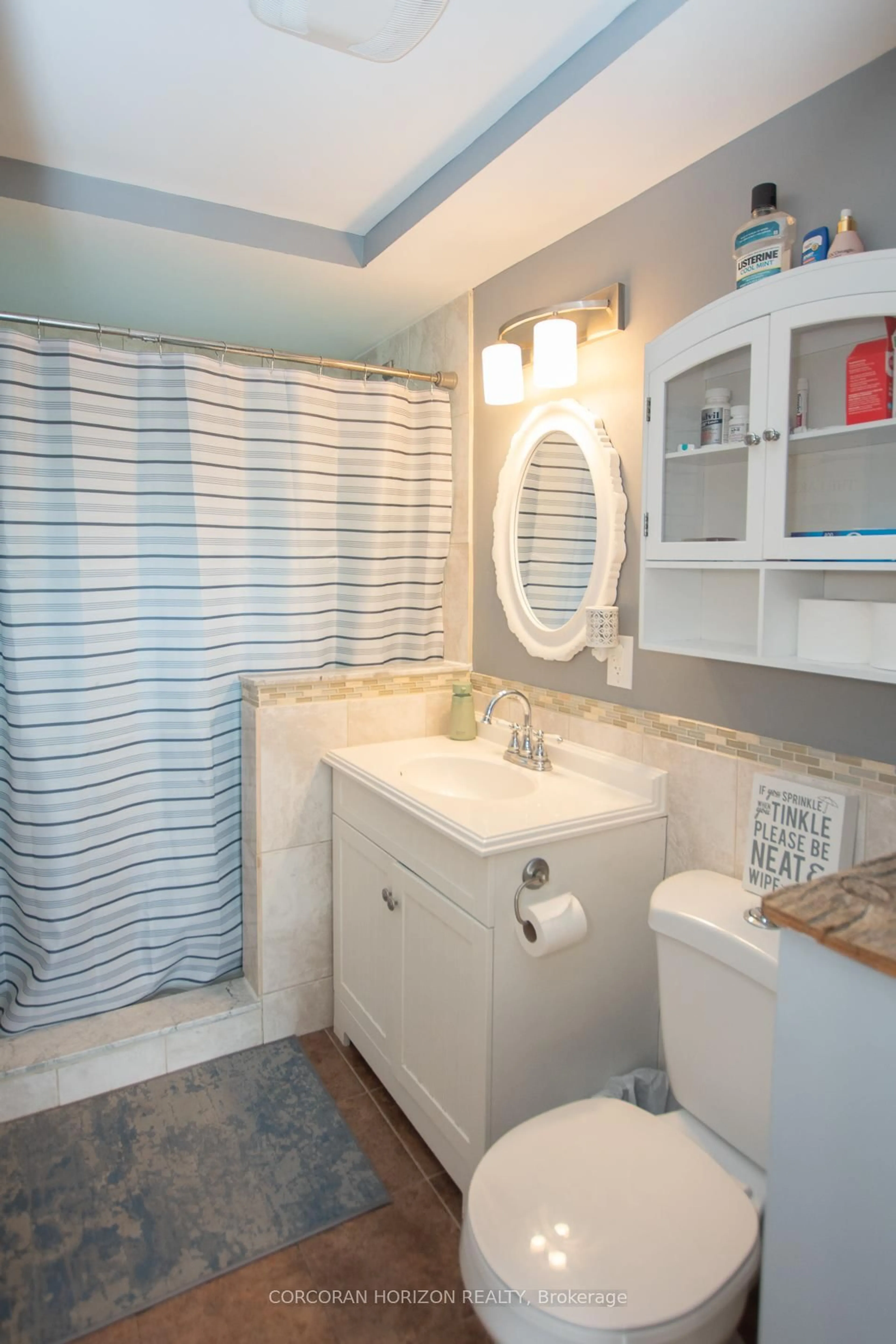 Standard bathroom, ceramic/tile floor for 409 Marble Point Rd, Limoges Ontario K0K 2M0