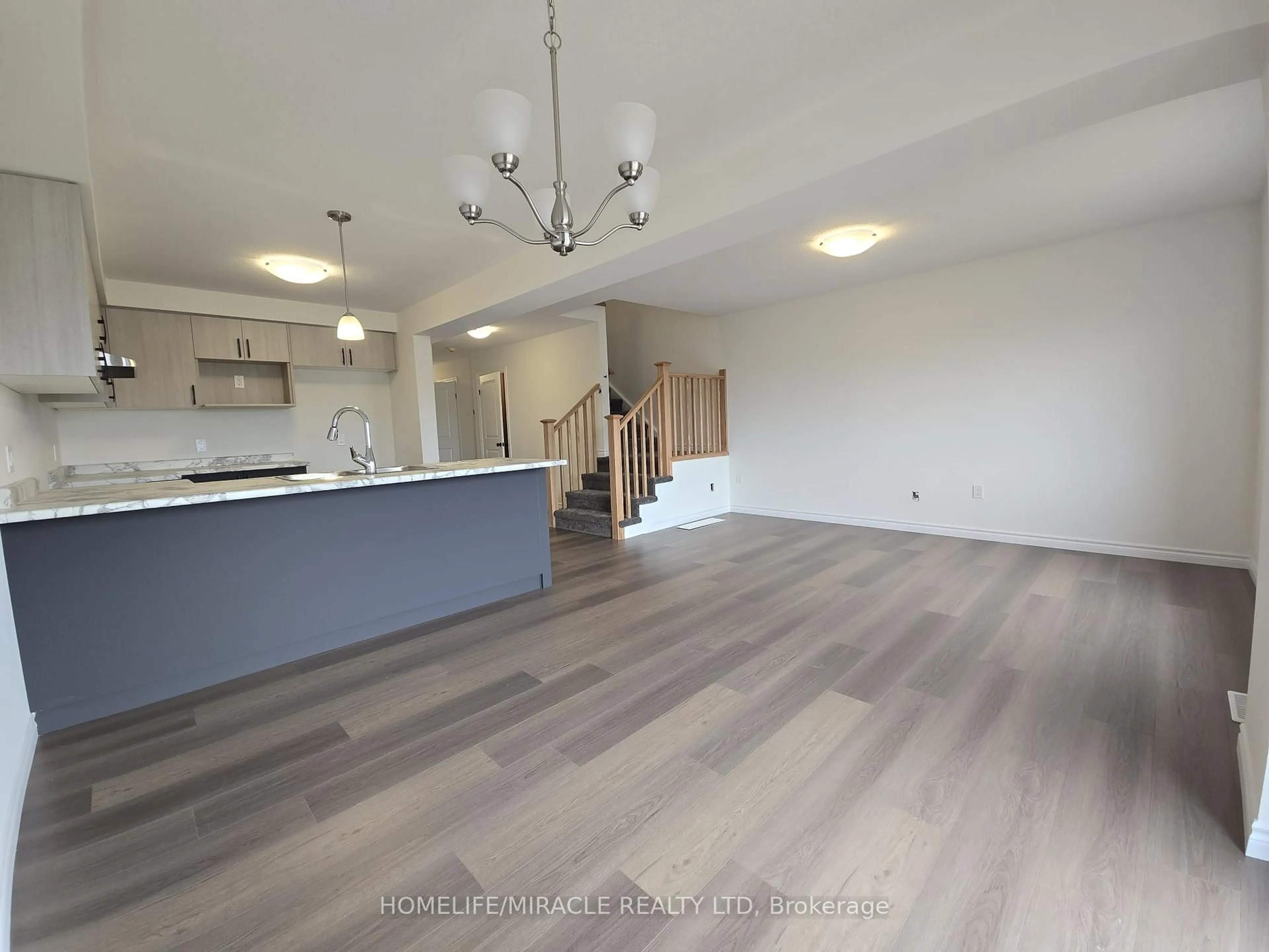 Open concept kitchen, unknown for 115 Mattingley St, Brant Ontario N3L 2M2