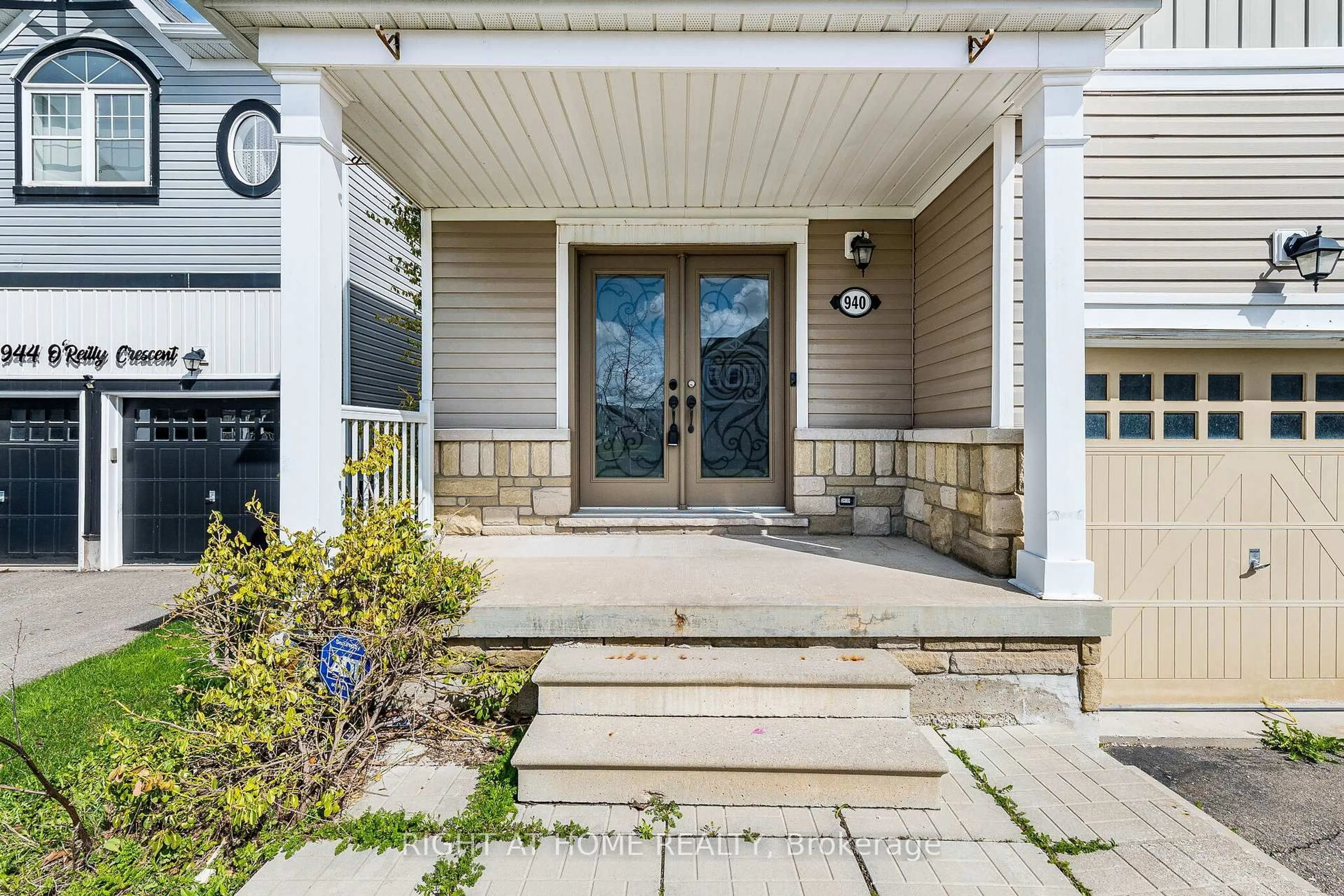 Indoor entryway for 940 O'reilly Cres, Shelburne Ontario L9V 2S4