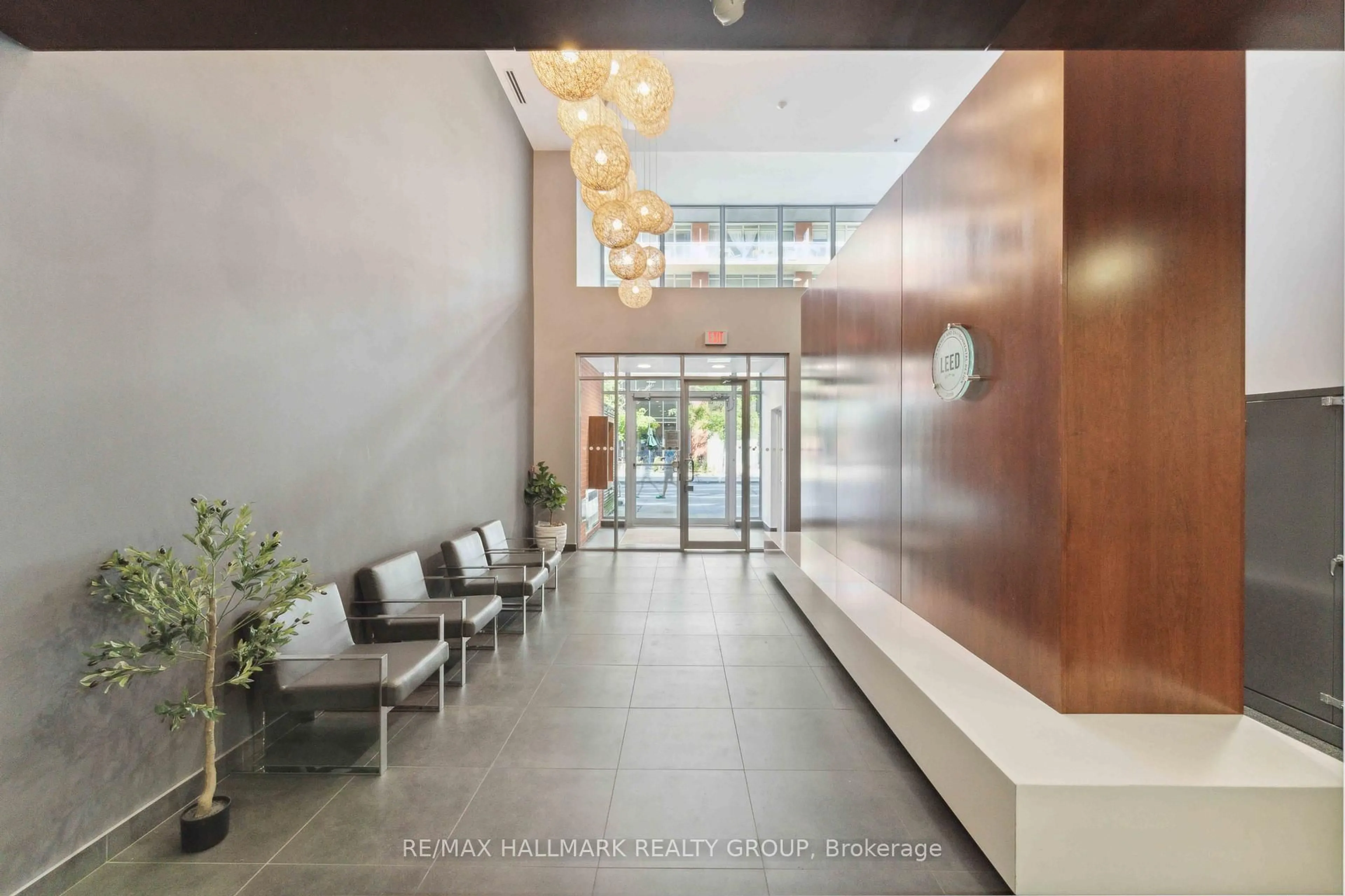 Lobby for 360 McLeod St #313, Ottawa Ontario K2P 1A9
