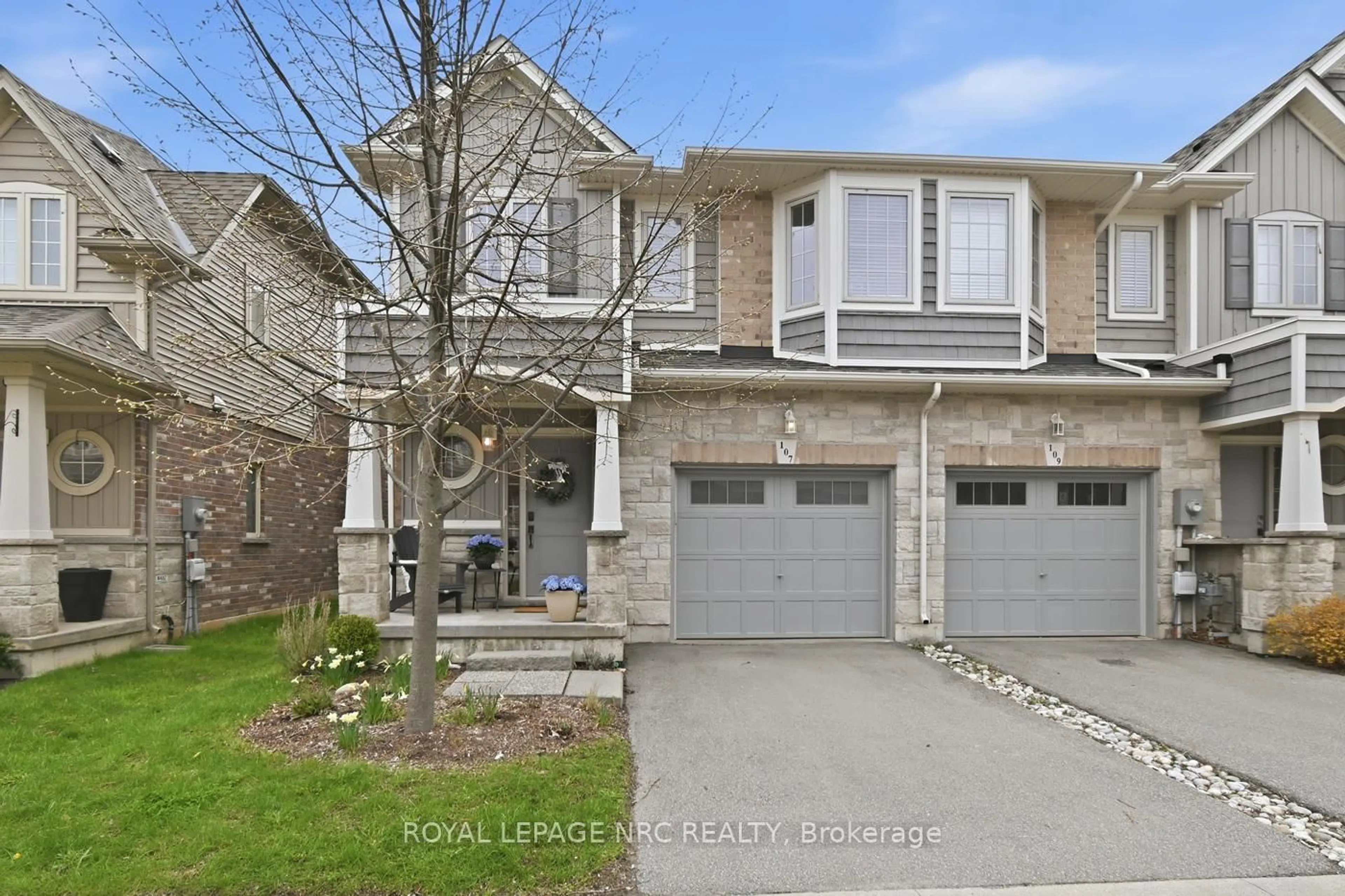 Unknown for 107 Dunrobin Lane, Grimsby Ontario L3M 4E8