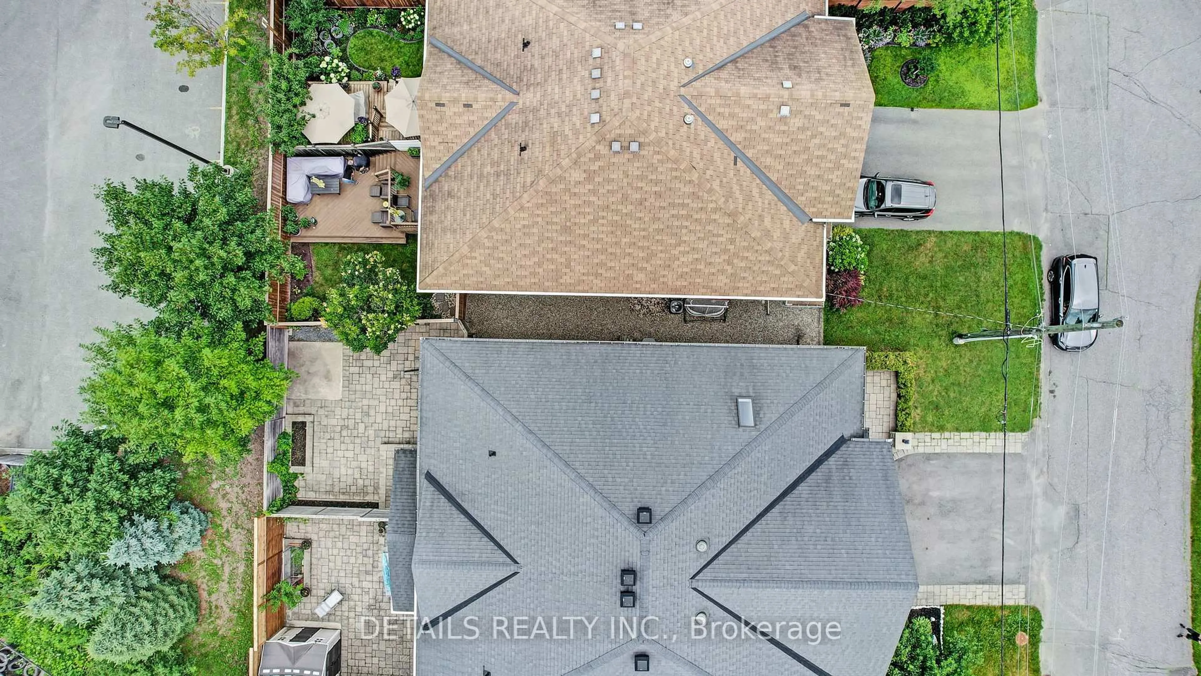 A pic from outside/outdoor area/front of a property/back of a property/a pic from drone, unknown for 71 Eleanor Dr, Ottawa Ontario K2E 6A1