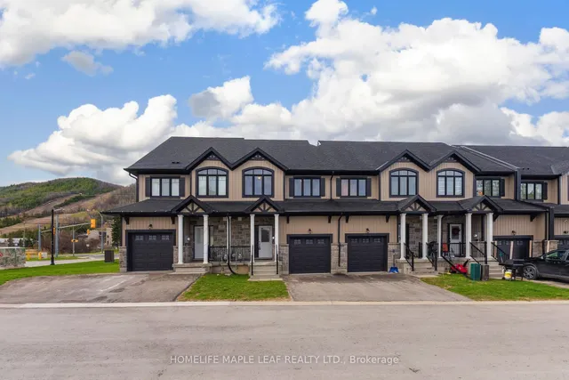 104 Delphi Crt, Blue Mountains 2