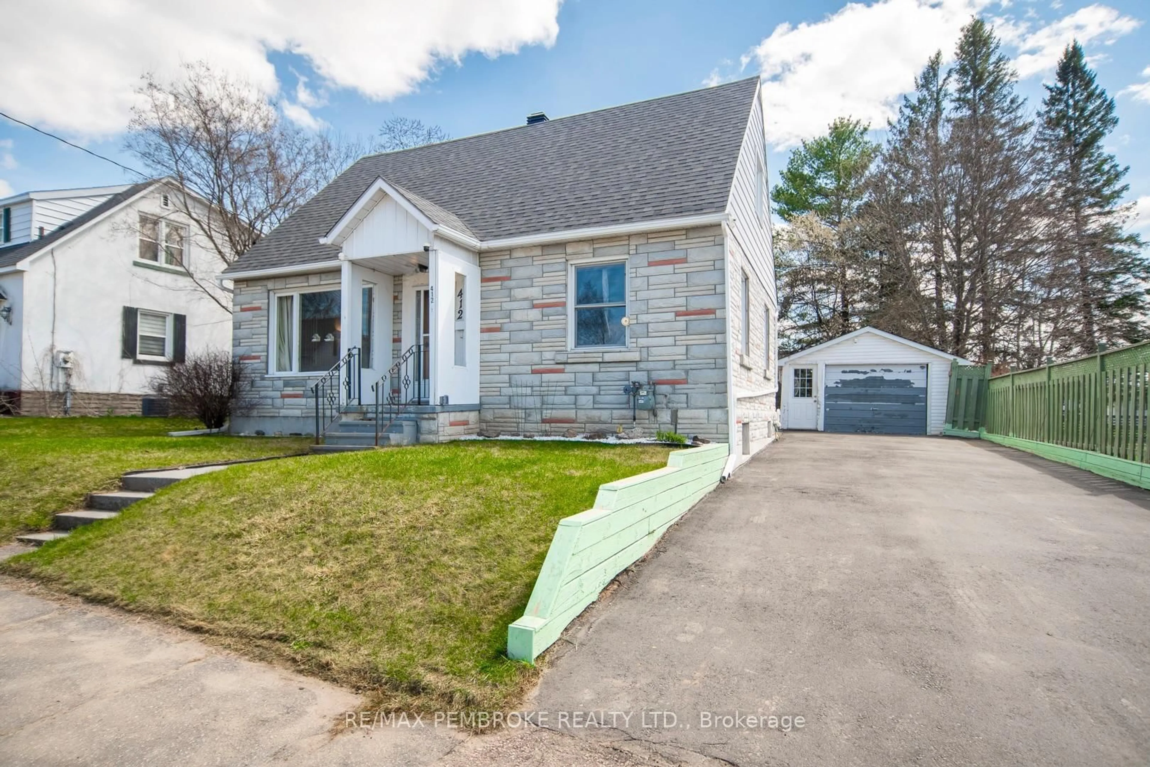 Home with brick exterior material, street for 412 Alfred St, Pembroke Ontario K8A 3B4