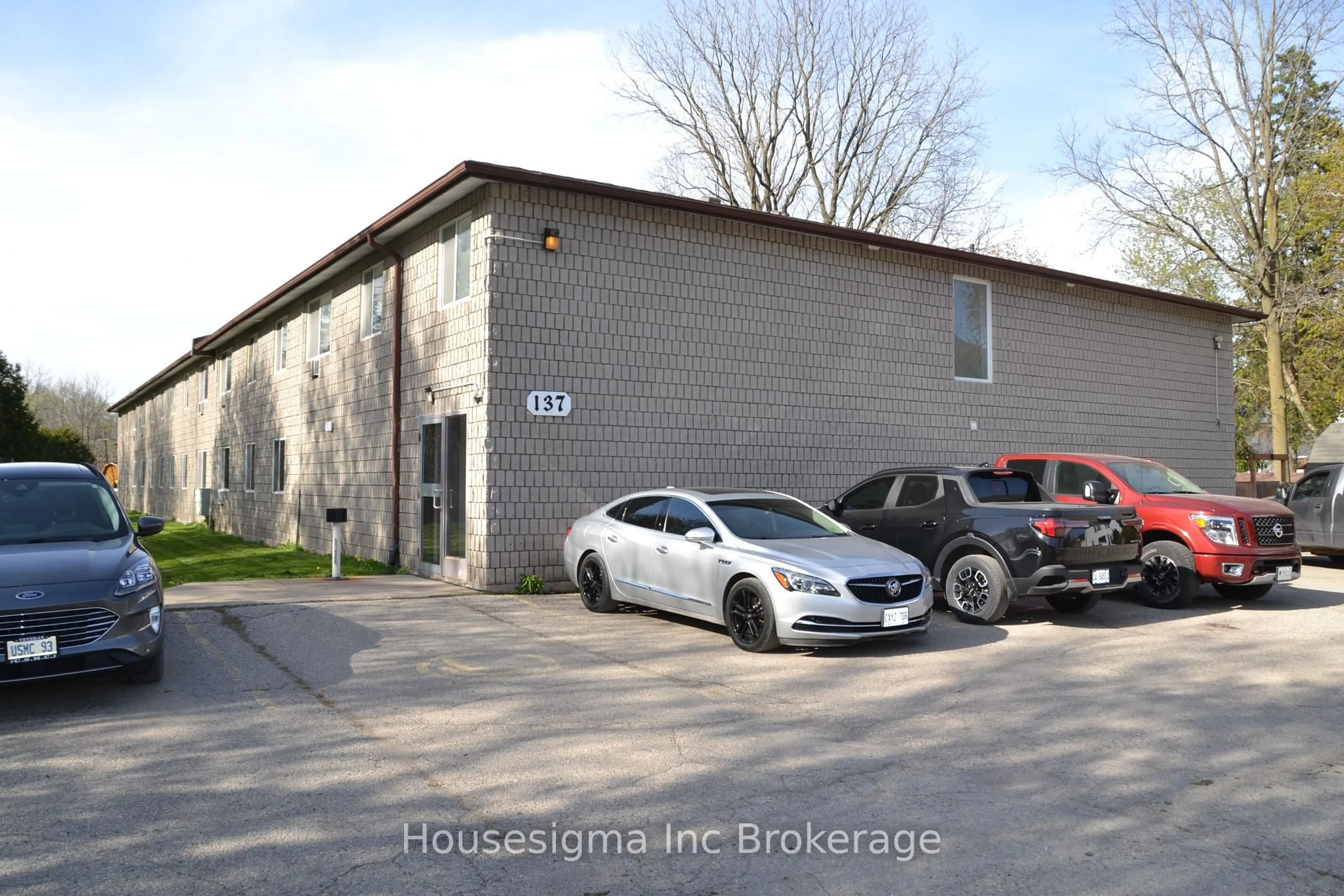 Unknown for 137 Dundas St, Woodstock Ontario N4S 1A1