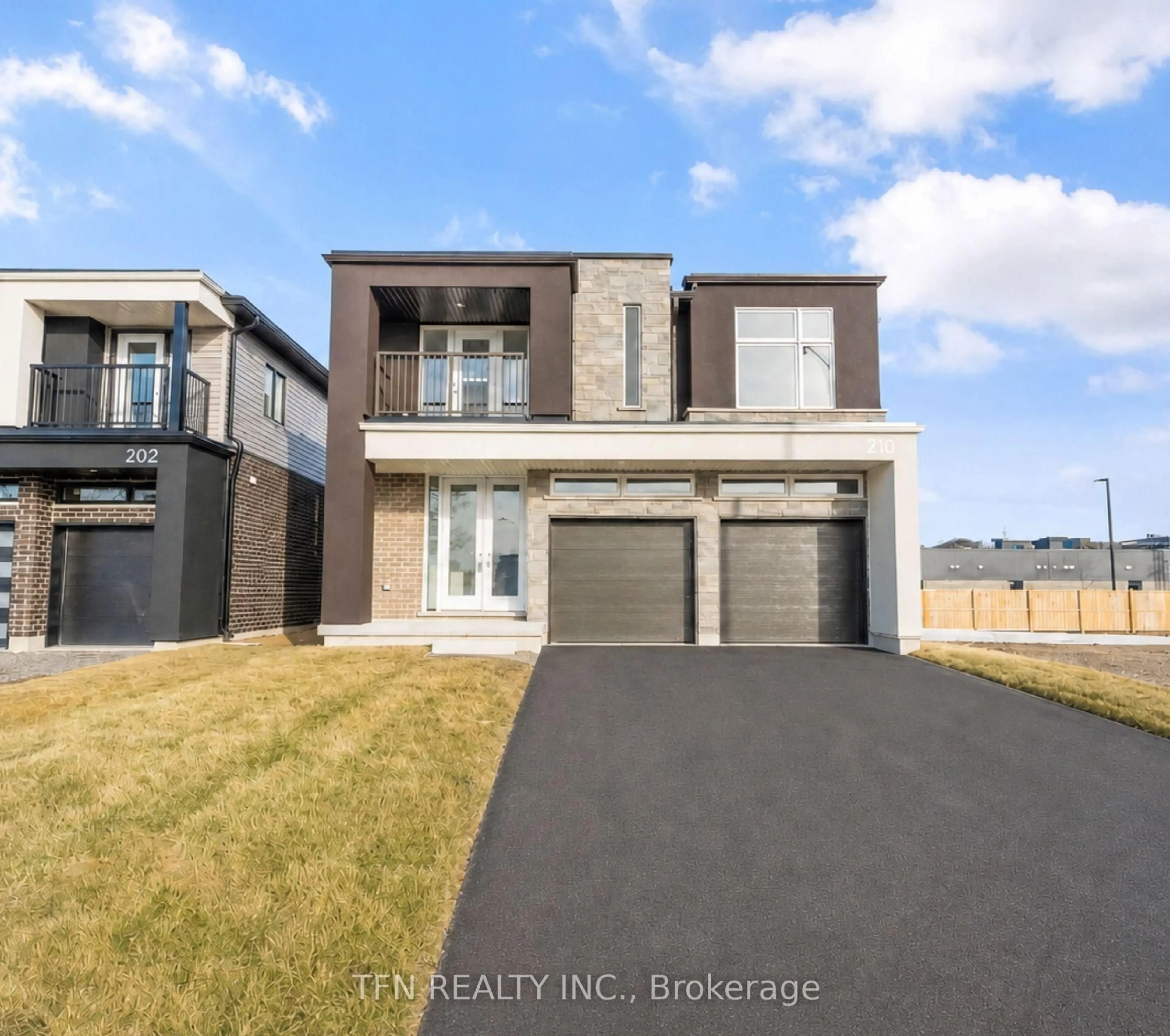 Home with brick exterior material, street for 210 Wellandvale Dr, Welland Ontario L3C 7C7