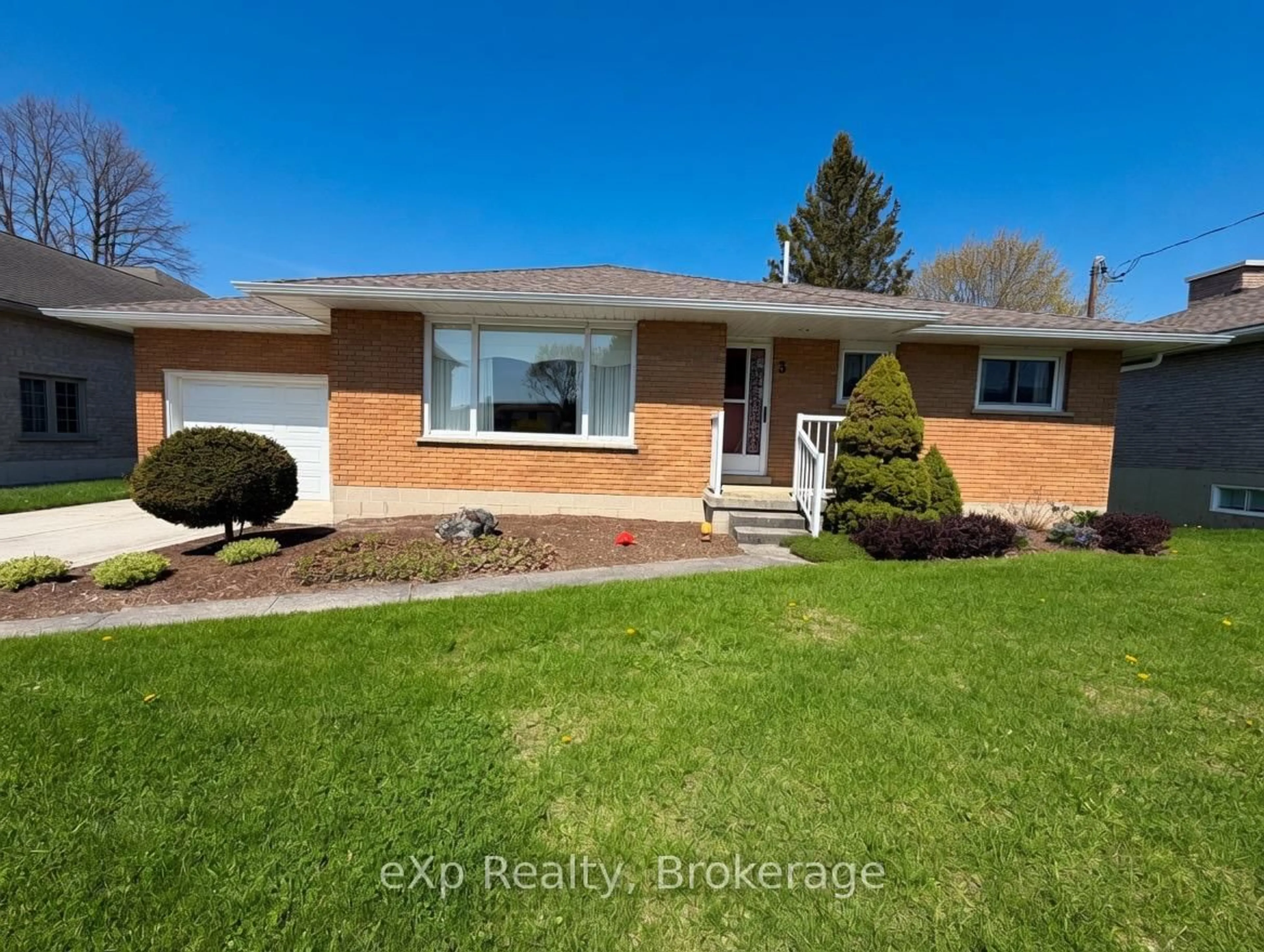Unknown for 3 Dietz St, South Bruce Ontario N0G 2J0