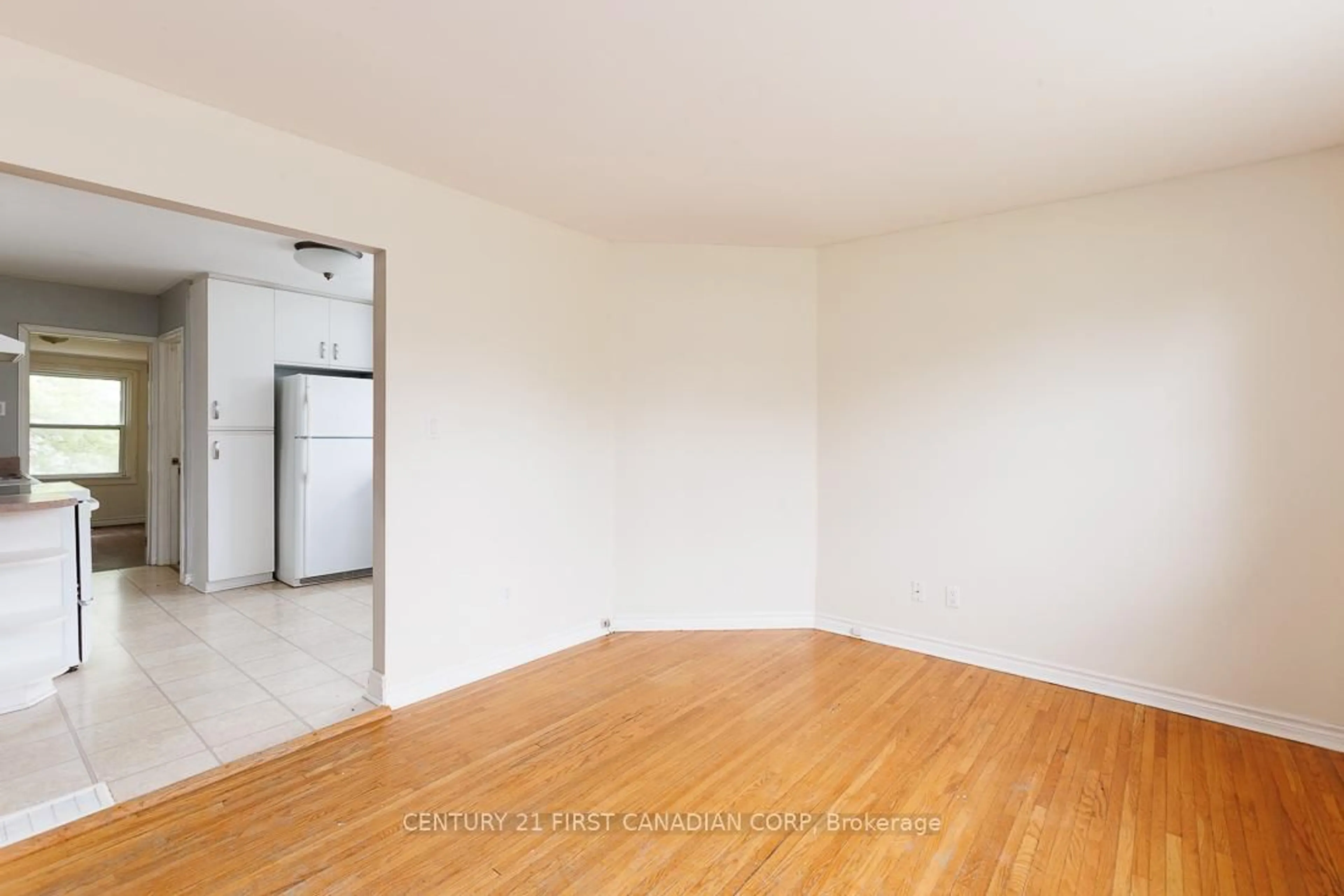 A pic of a room for 1185 Albany St, London East Ontario N5W 3L6