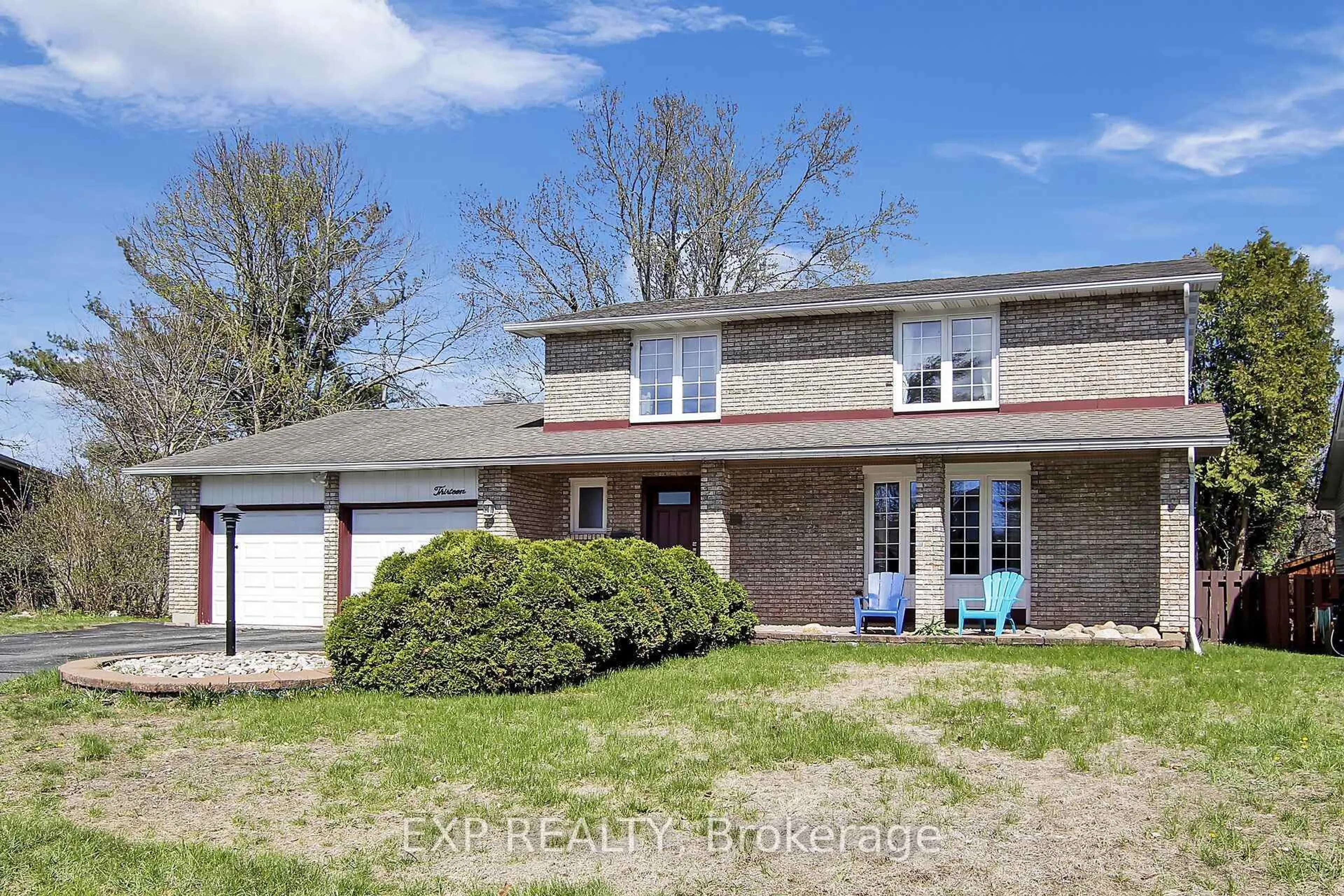 A pic from outside/outdoor area/front of a property/back of a property/a pic from drone, street for 13 Shanel Pl, Barrhaven Ontario K2J 1C3