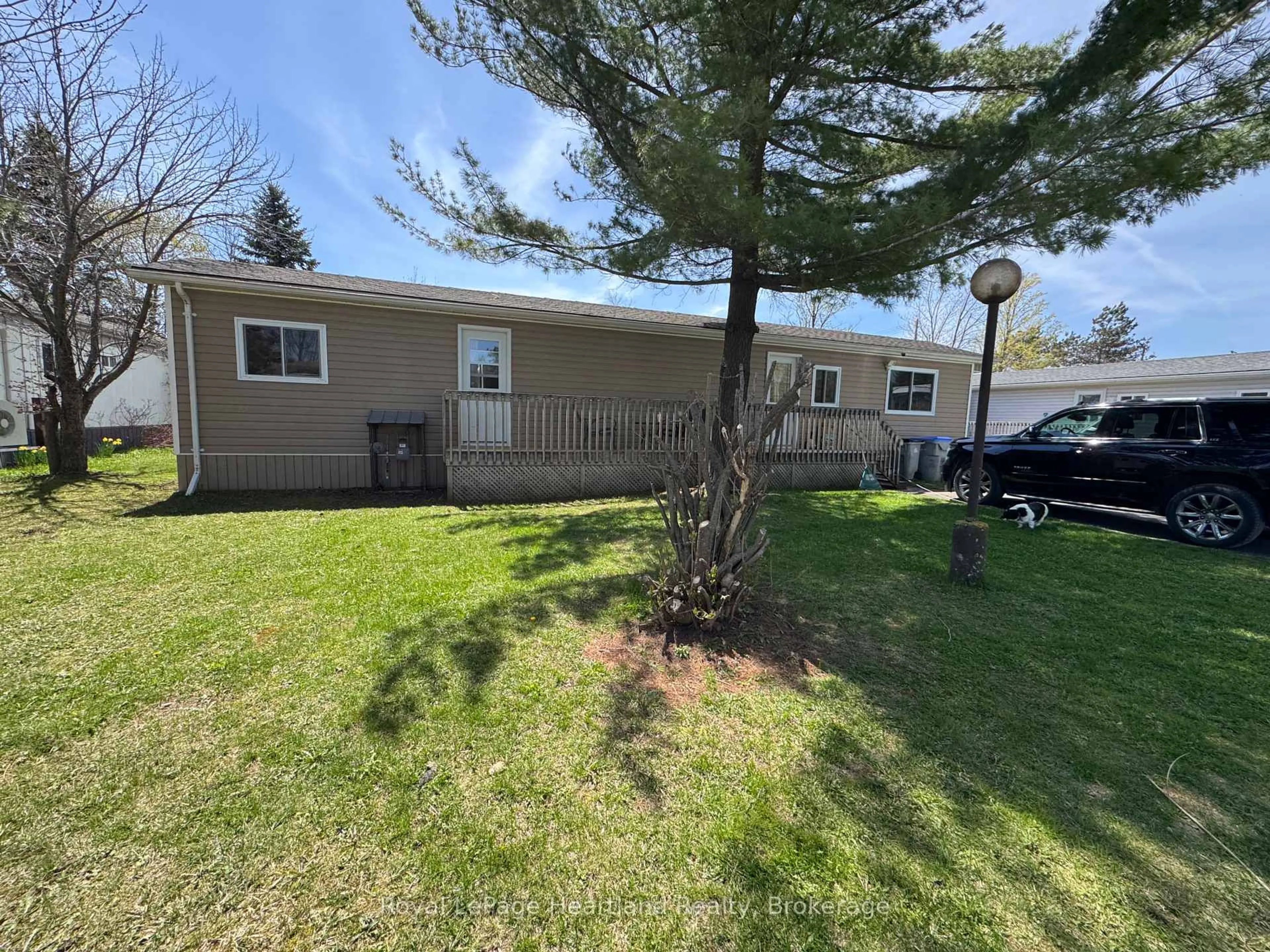 Home with vinyl exterior material, unknown for 39724 Amberley Rd #36, Morris Turnberry Ontario N0G 2W0