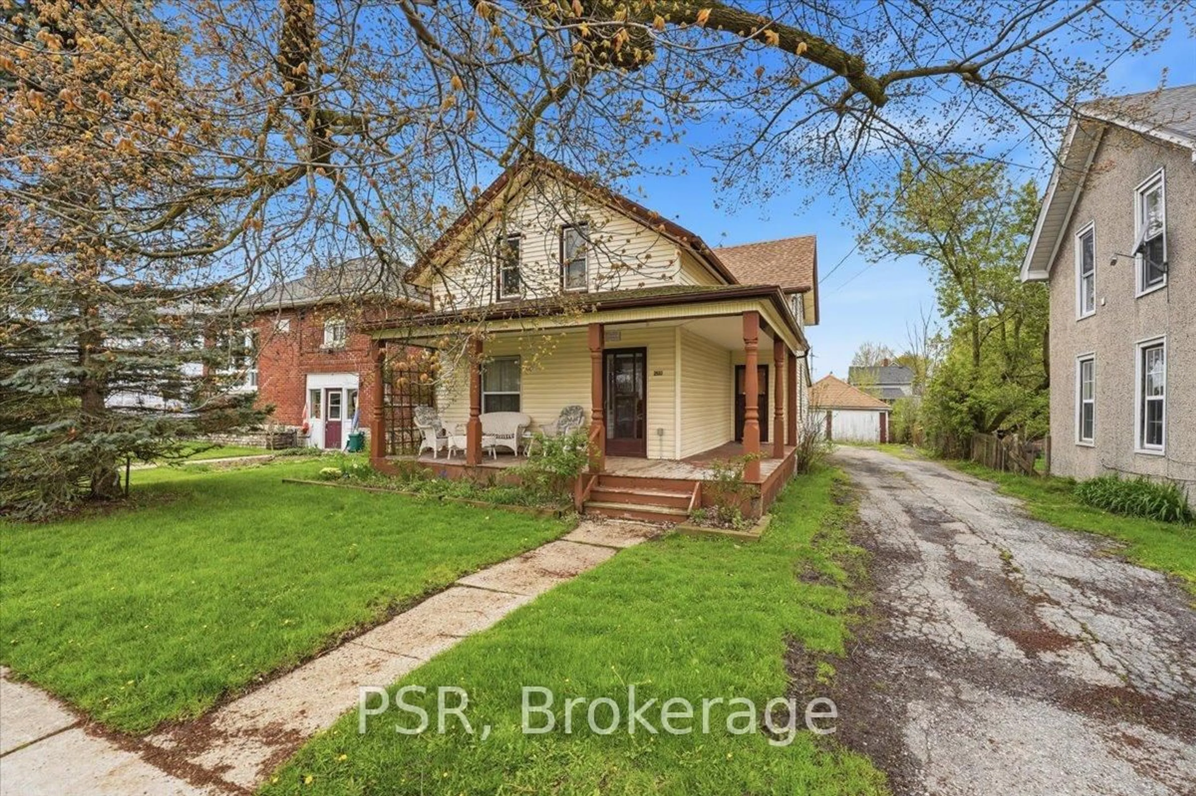 Home with brick exterior material, street for 2537 Stevensville Rd, Fort Erie Ontario L0S 1S0