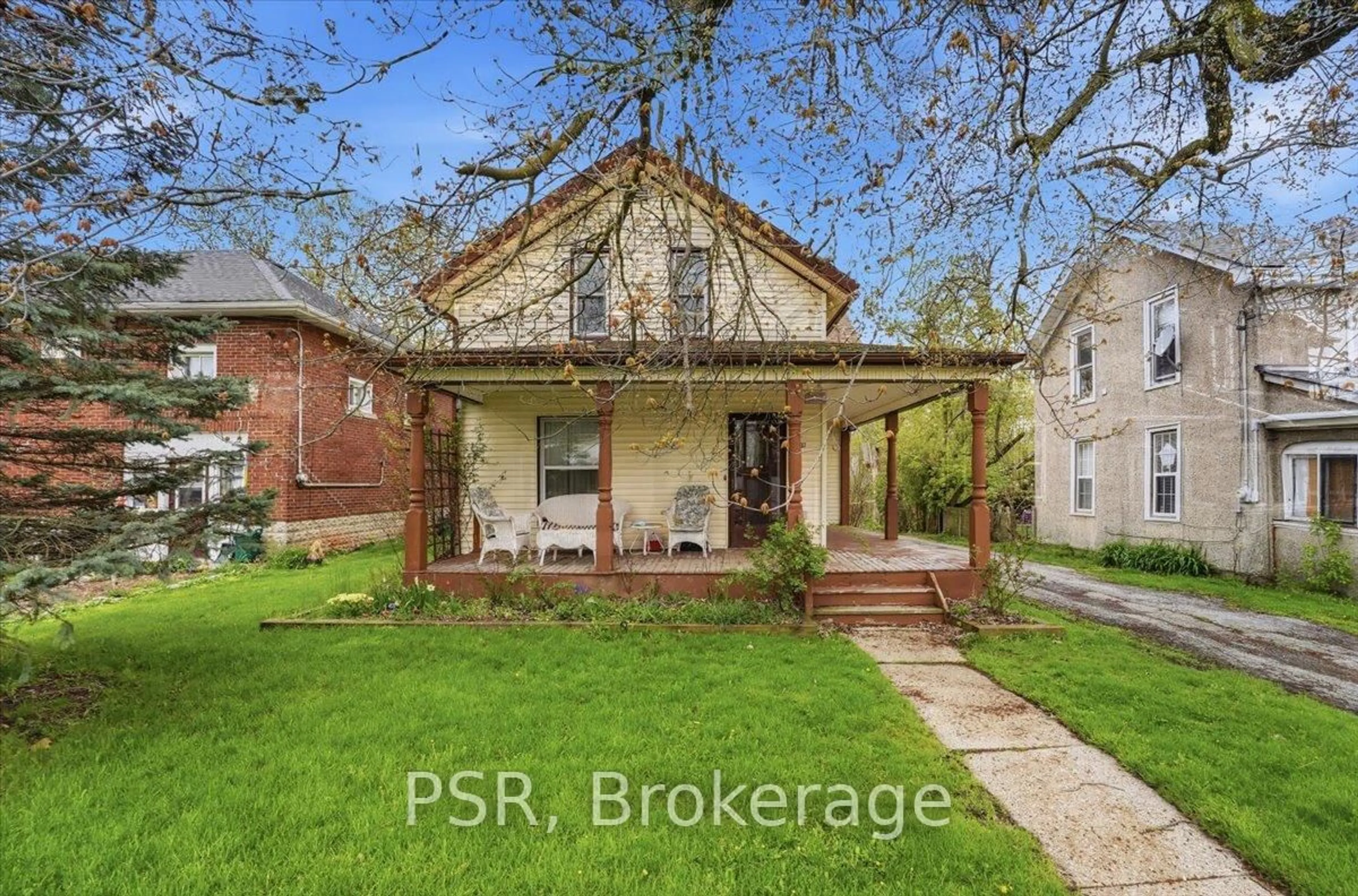 Home with brick exterior material, street for 2537 Stevensville Rd, Fort Erie Ontario L0S 1S0