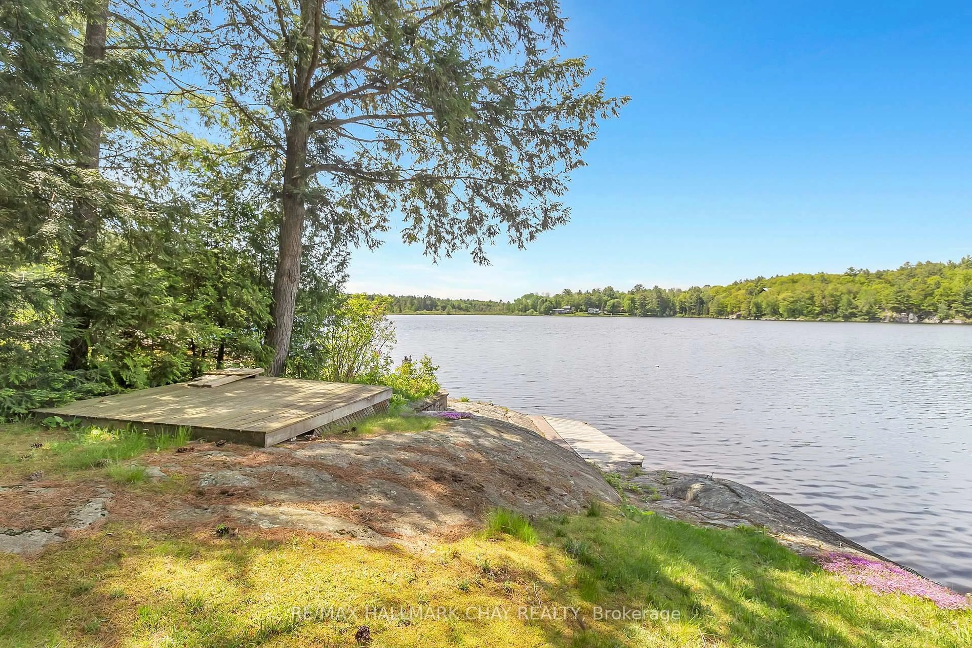 Patio, water/lake/river/ocean view for 1070 Chaikof Rd, Bracebridge Ontario P1P 1R3