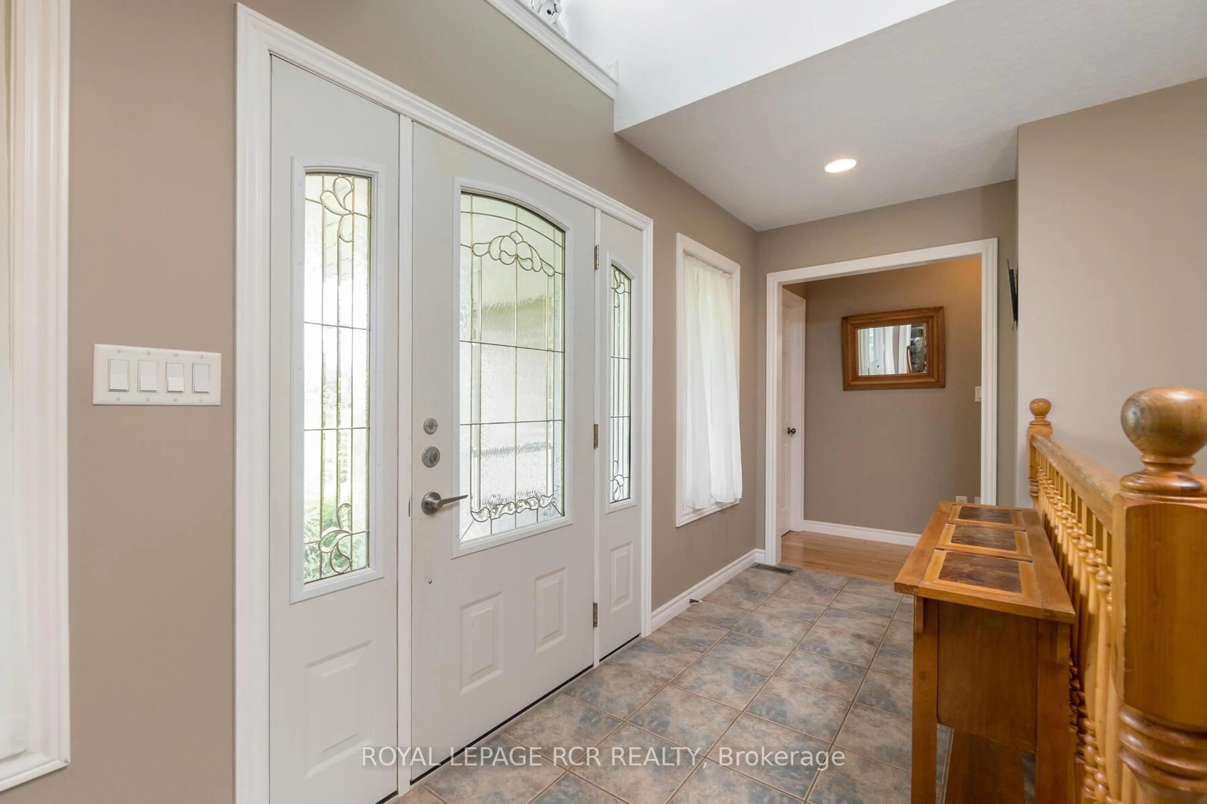 Indoor entryway for 102554 Road 49 Rd, West Grey Ontario N0G 1C0