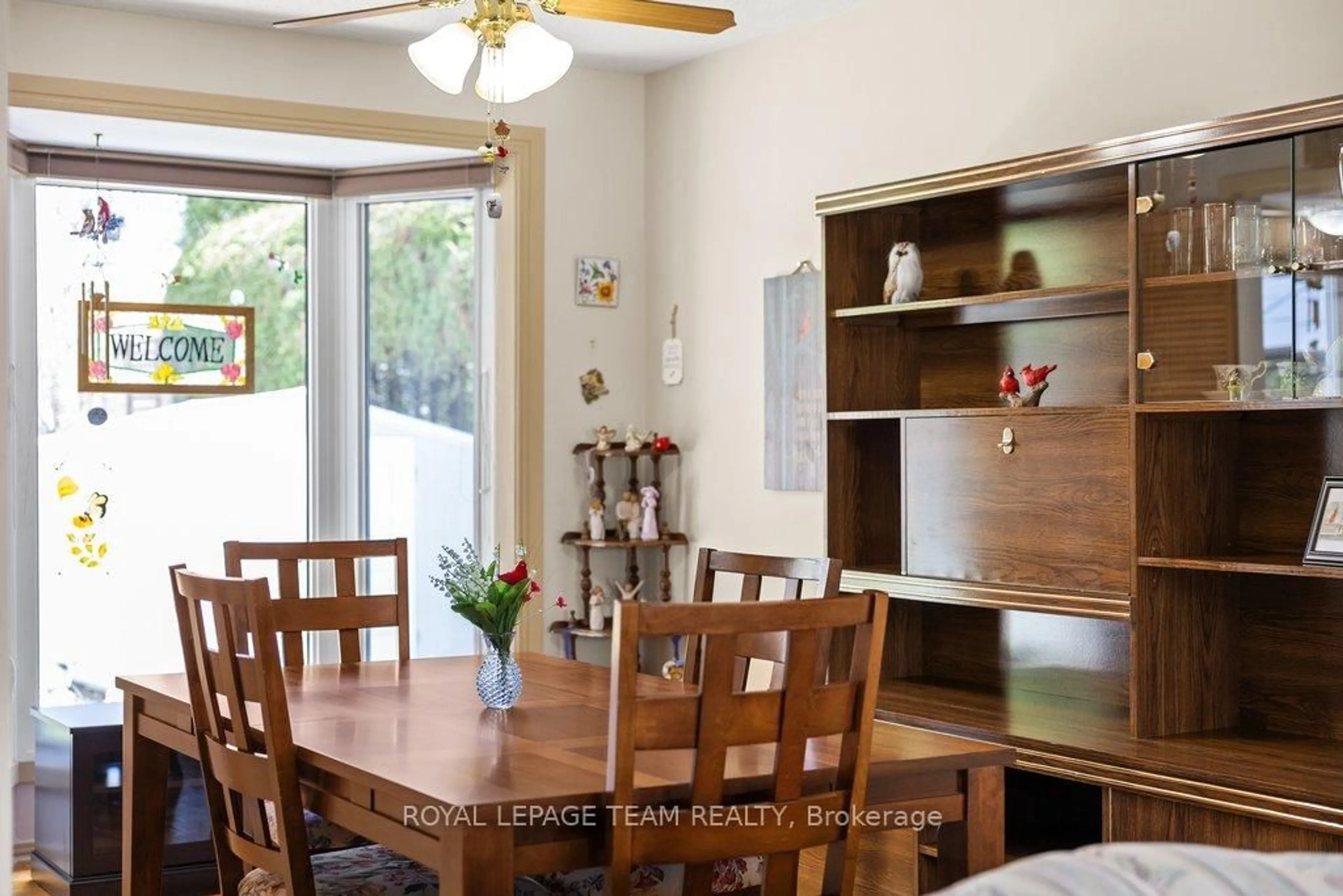 Dining room, unknown for 2368 Ogilvie Rd, Ottawa Ontario K1J 7N6