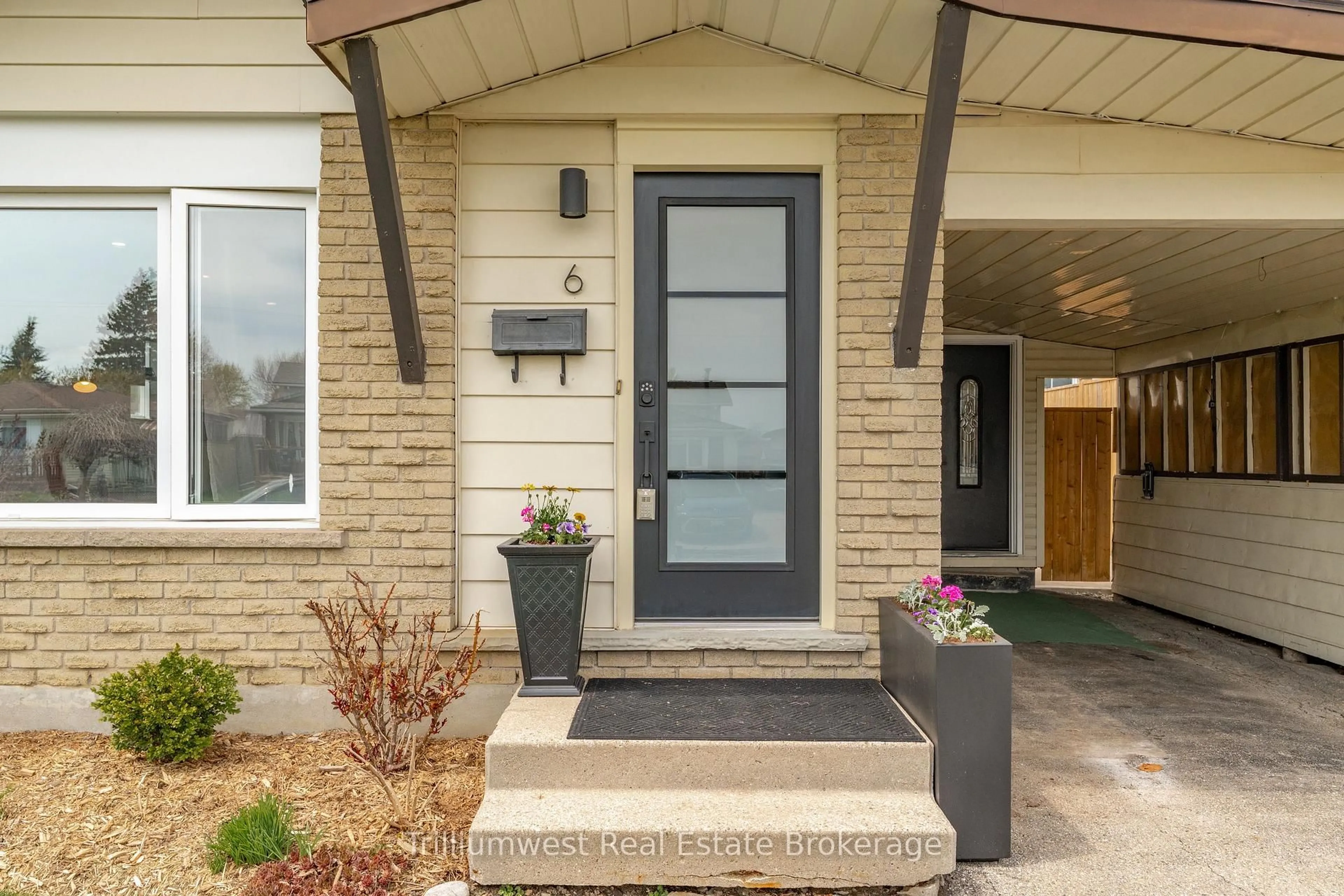 Home with brick exterior material, street for 6 Broken Oak Cres, Kitchener Ontario N2N 1N7