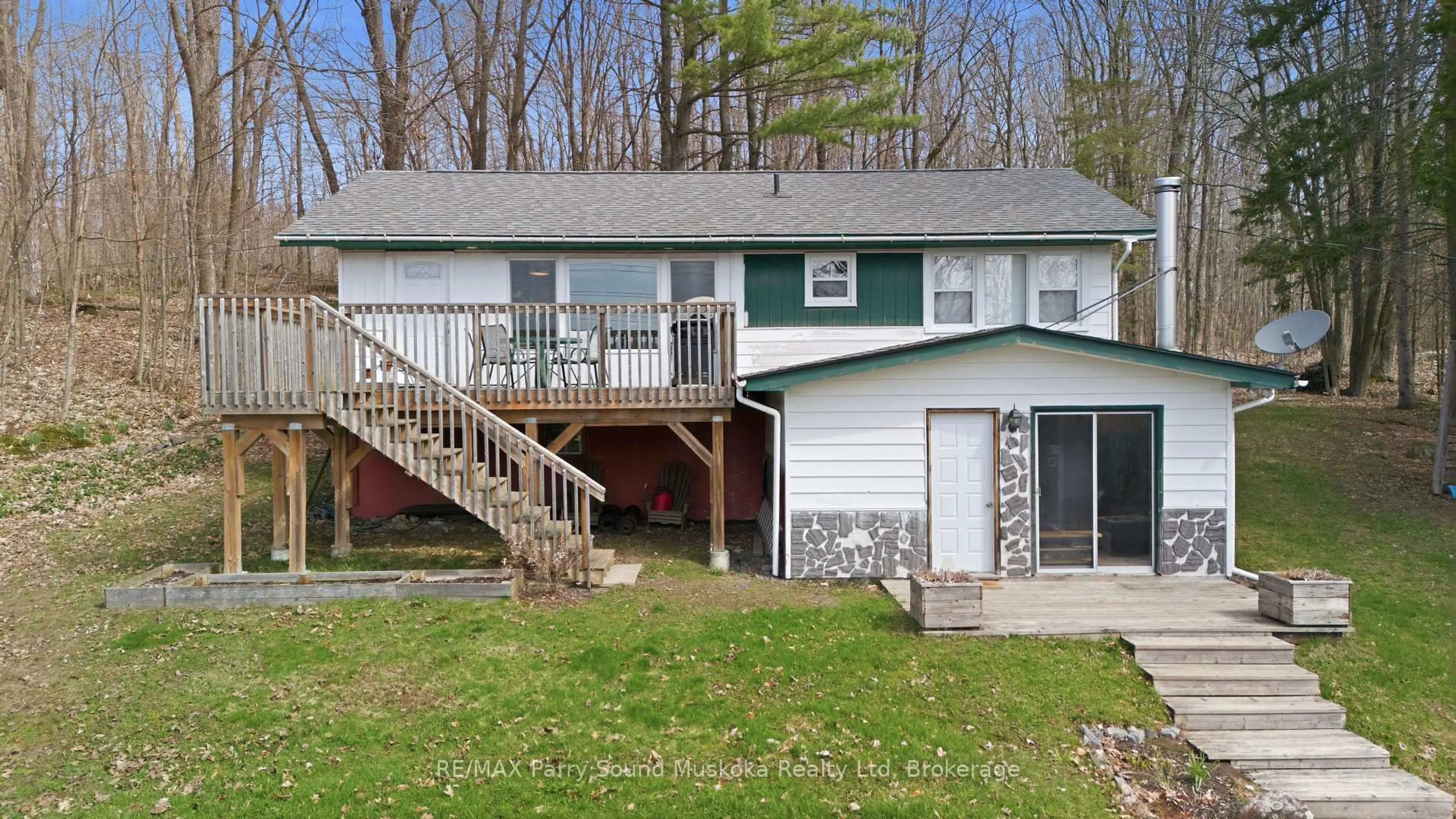 Unknown for 1 Woods Lane, Seguin Ontario P2A 2W8