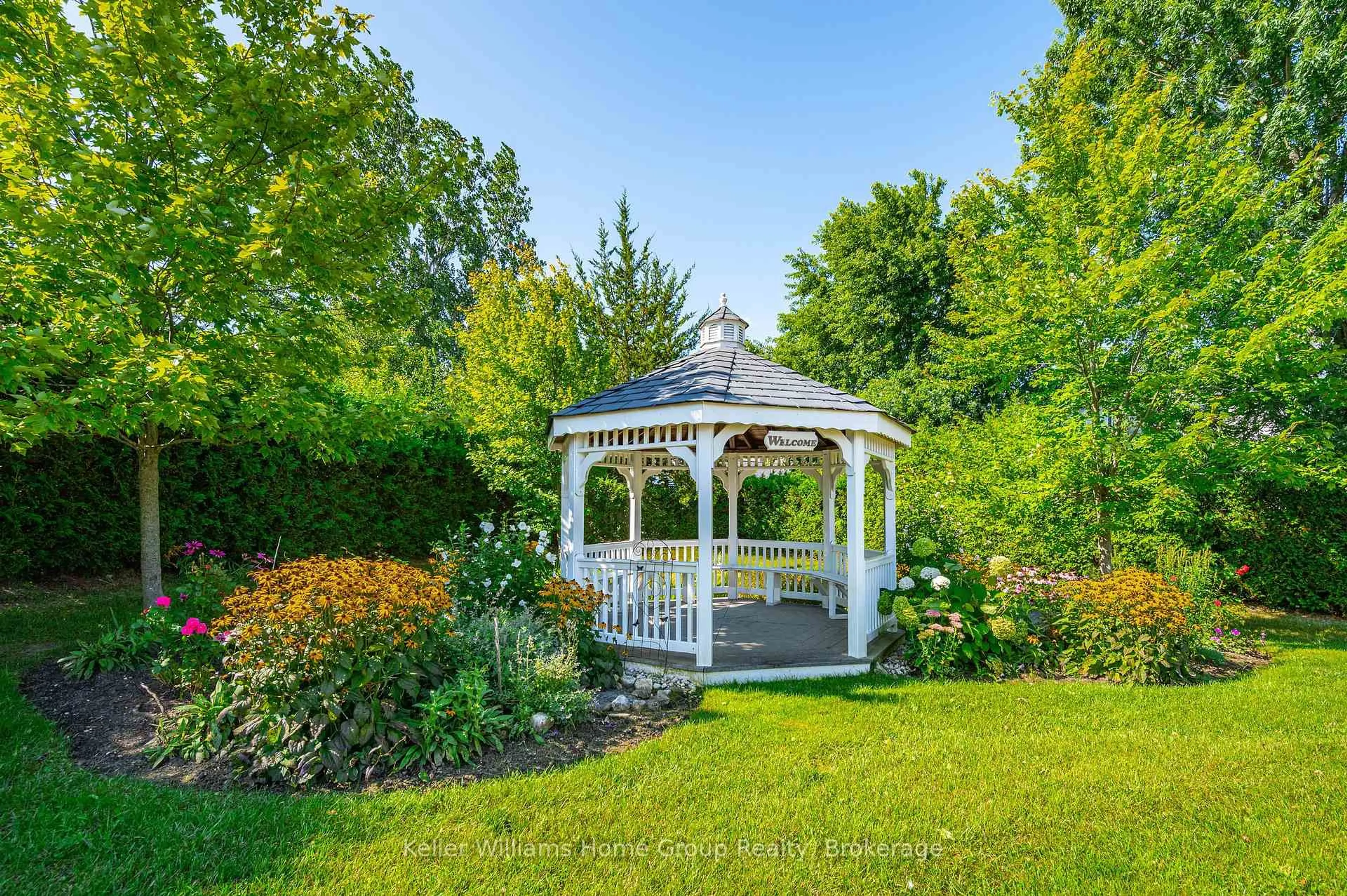 Patio, water/lake/river/ocean view for 760 Woodhill Dr #119, Centre Wellington Ontario N1M 3W5