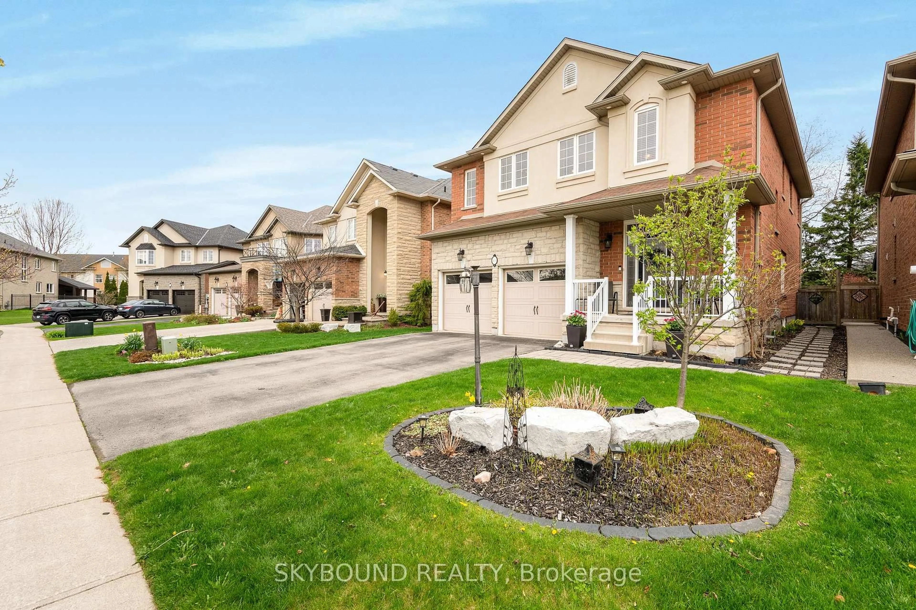Home with brick exterior material, street for 365 Valridge Dr, Hamilton Ontario L9G 0B1