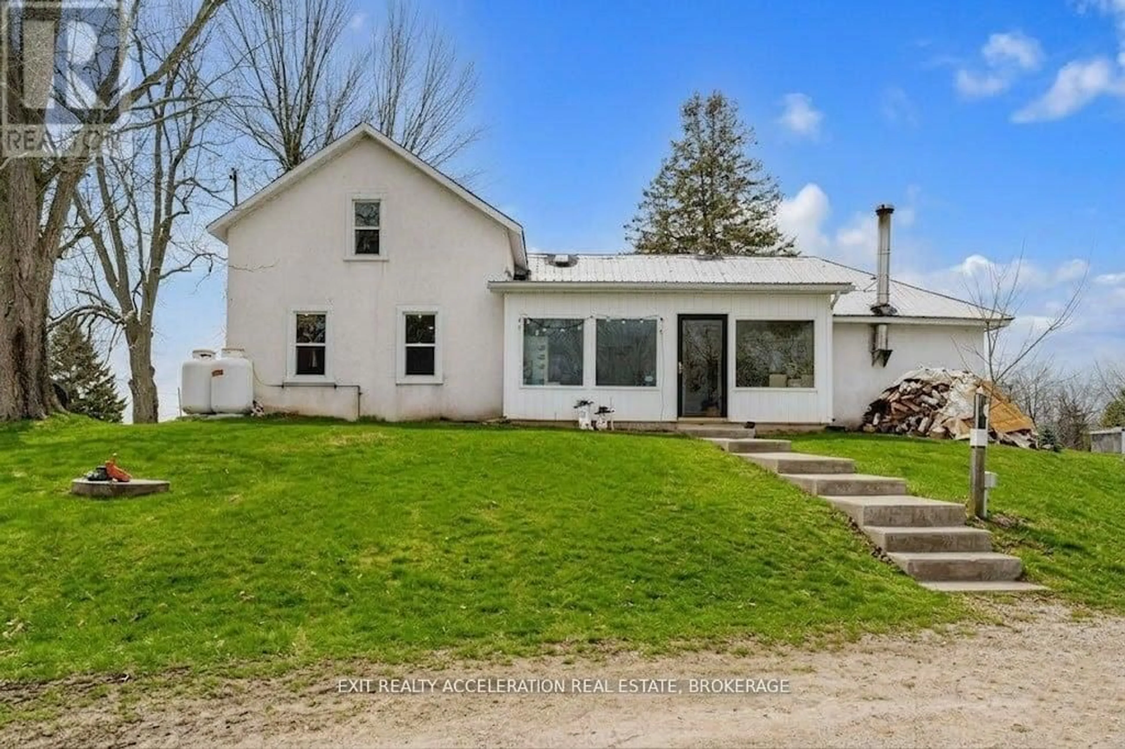 Unknown for 1069 County Rd 9, Napanee Ontario K7R 3K8