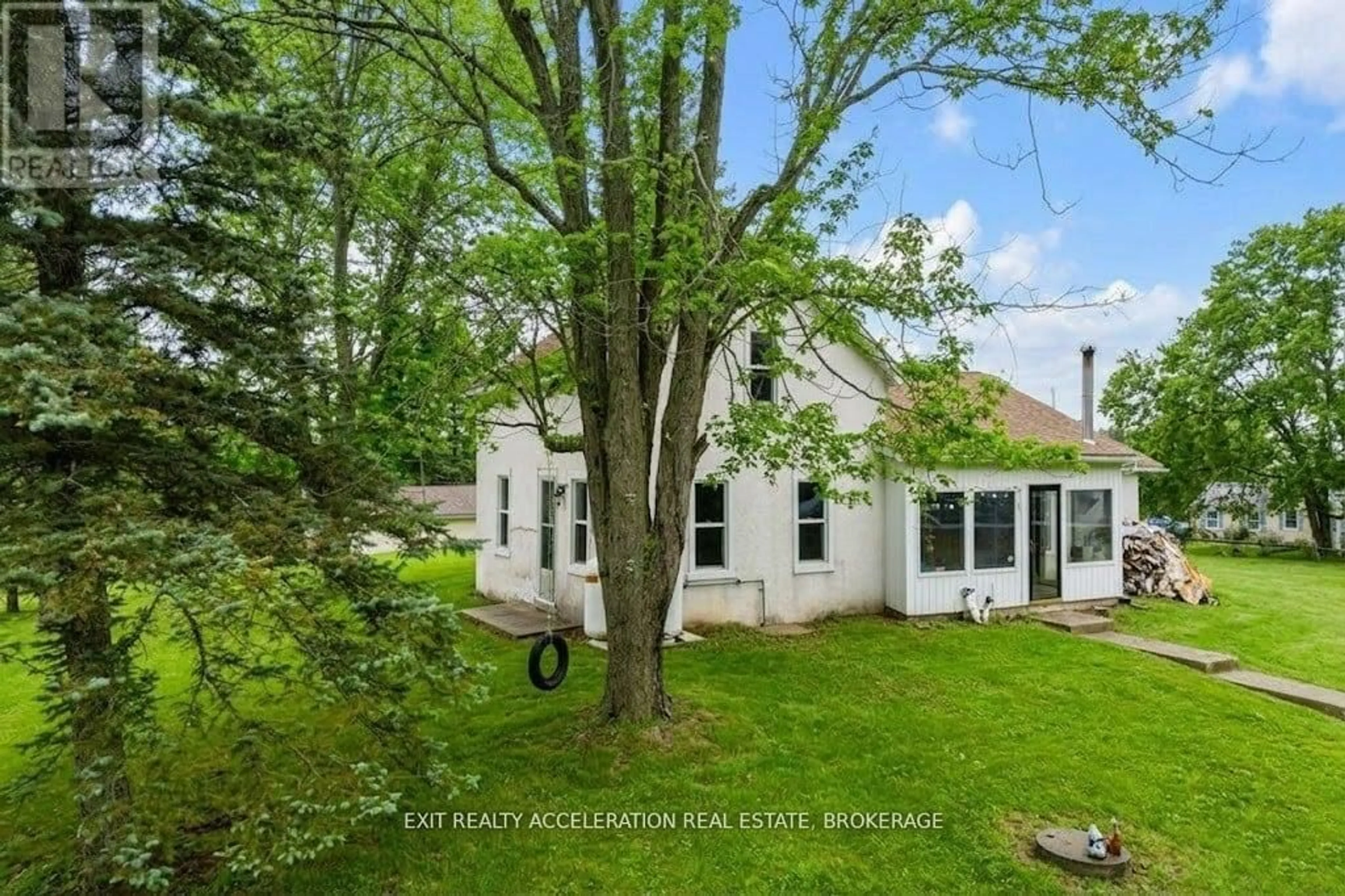 A pic from outside/outdoor area/front of a property/back of a property/a pic from drone, unknown for 1069 County Rd 9, Napanee Ontario K7R 3K8