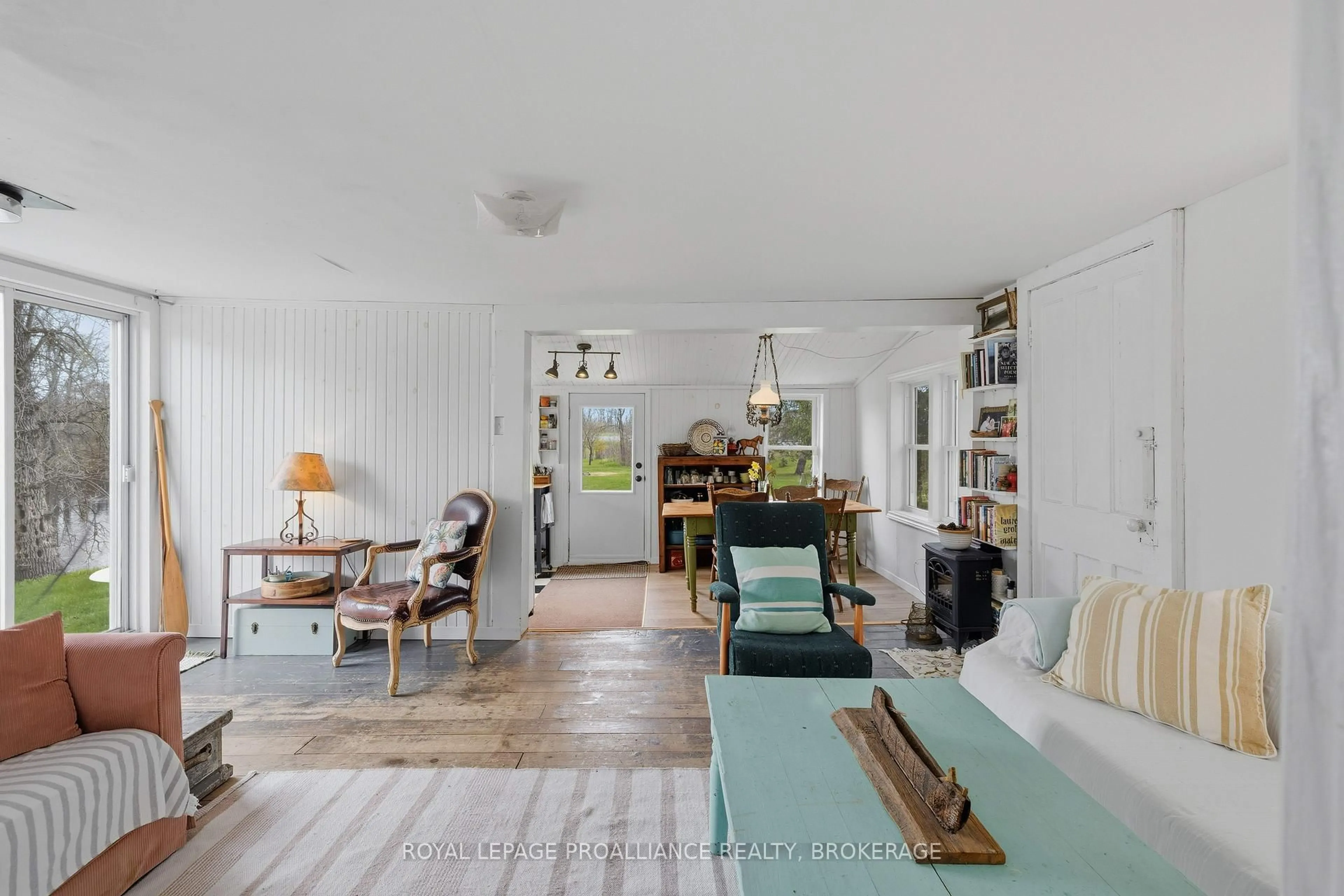 Living room with furniture, unknown for 5954 First Lake Rd, Verona Ontario K0H 2W0