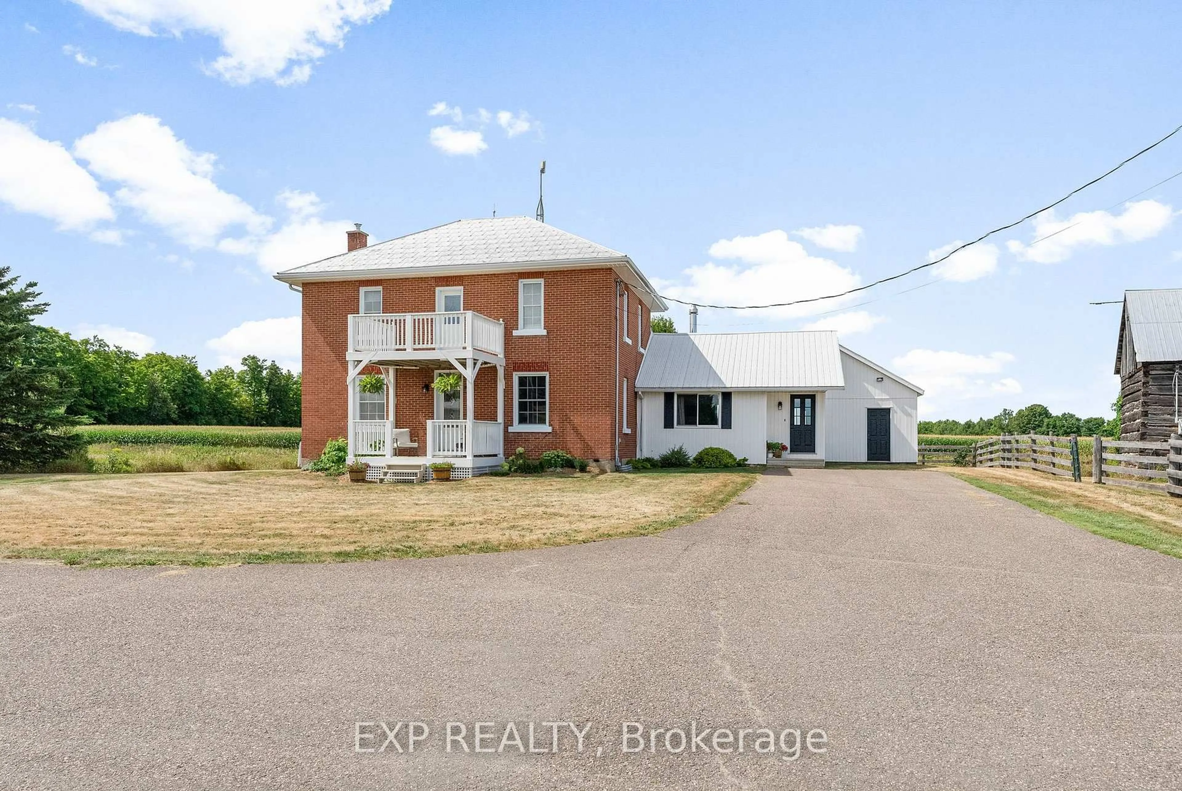 A pic from outside/outdoor area/front of a property/back of a property/a pic from drone, building for 1382 Lochwinnoch Rd, Renfrew Ontario K7V 3Z4