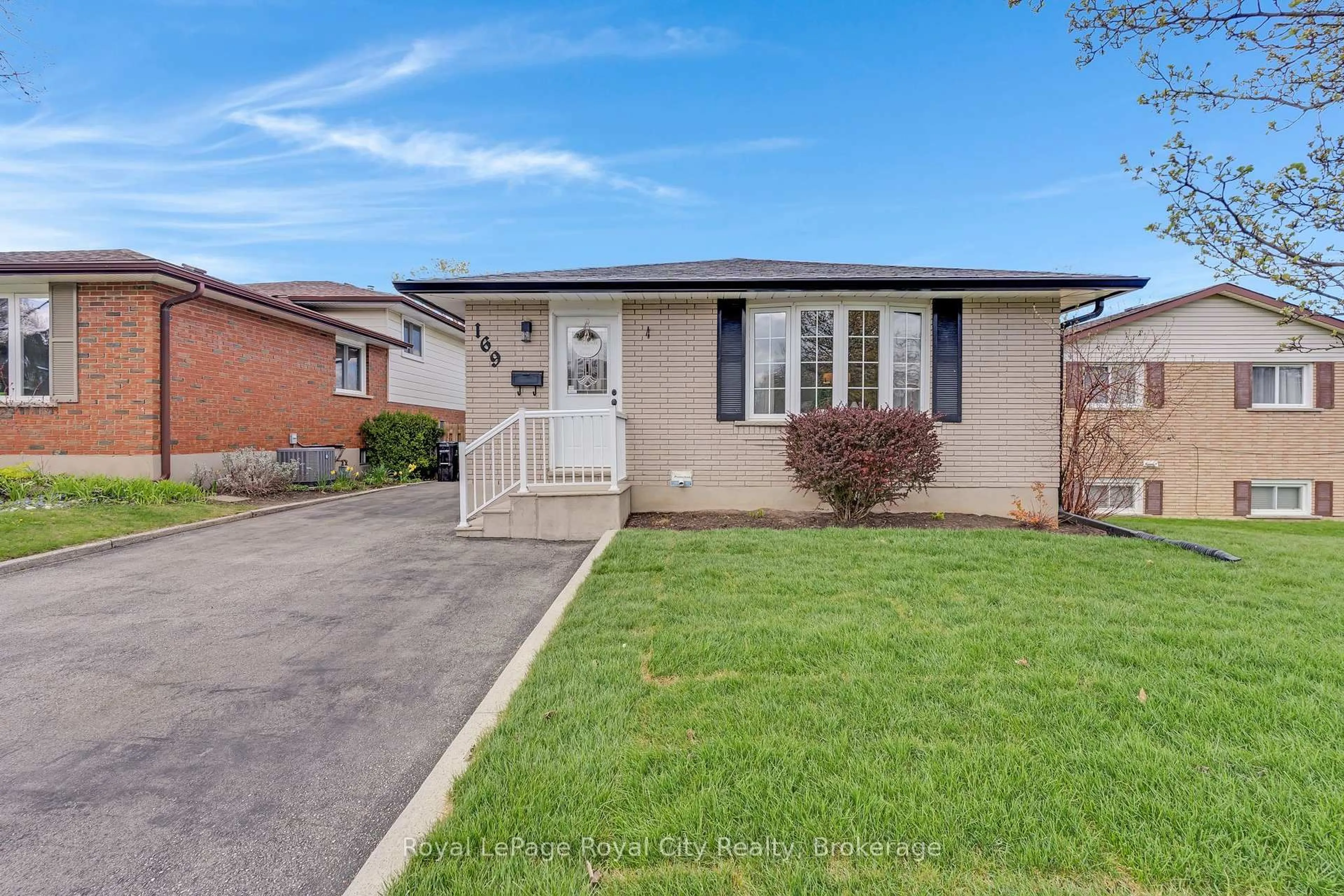 Unknown for 169 Johanna Dr, Cambridge Ontario N1S 4C4