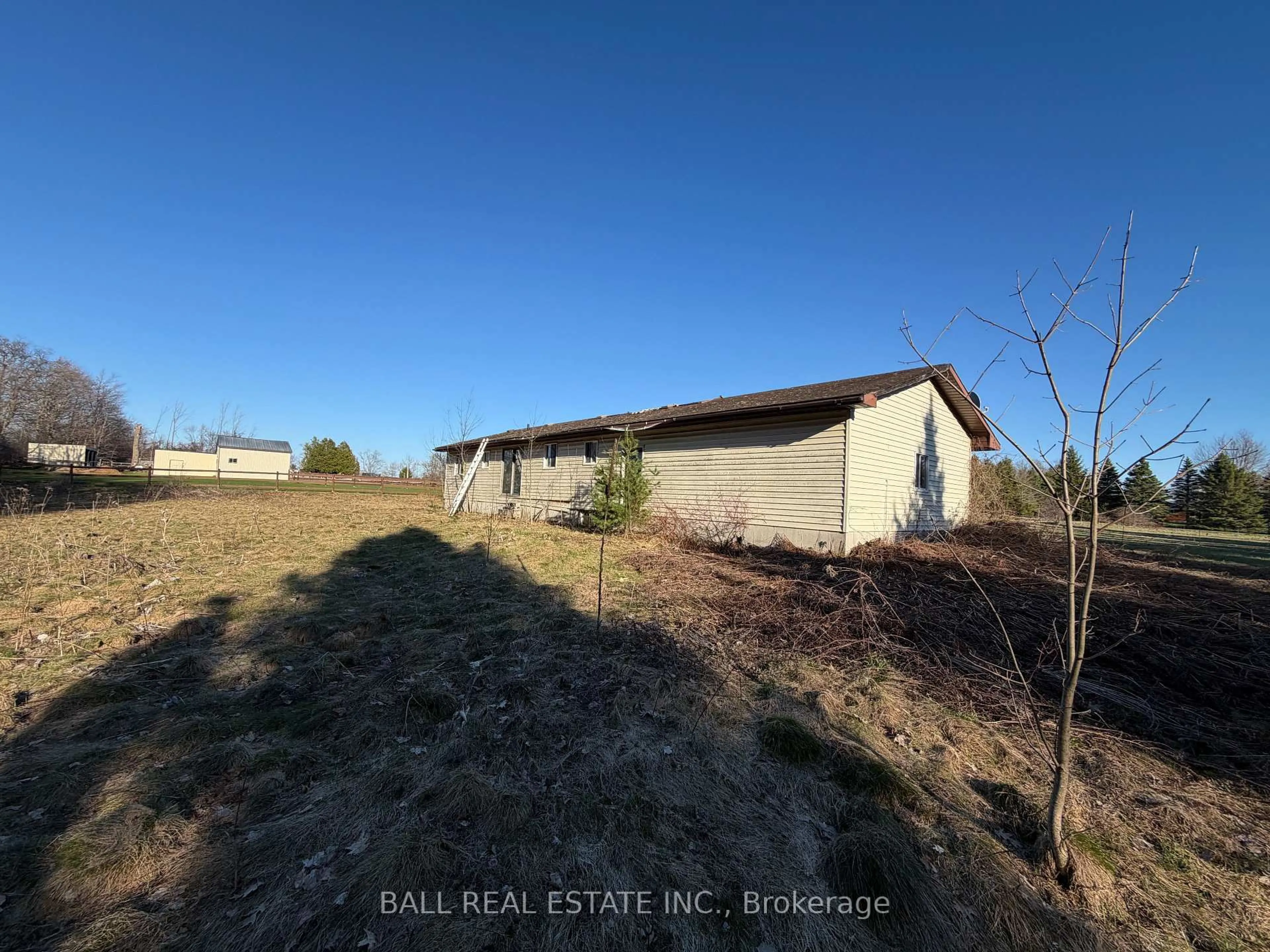 Unknown for 892 Carmel Cres, Cavan Monaghan Ontario L0A 1G0