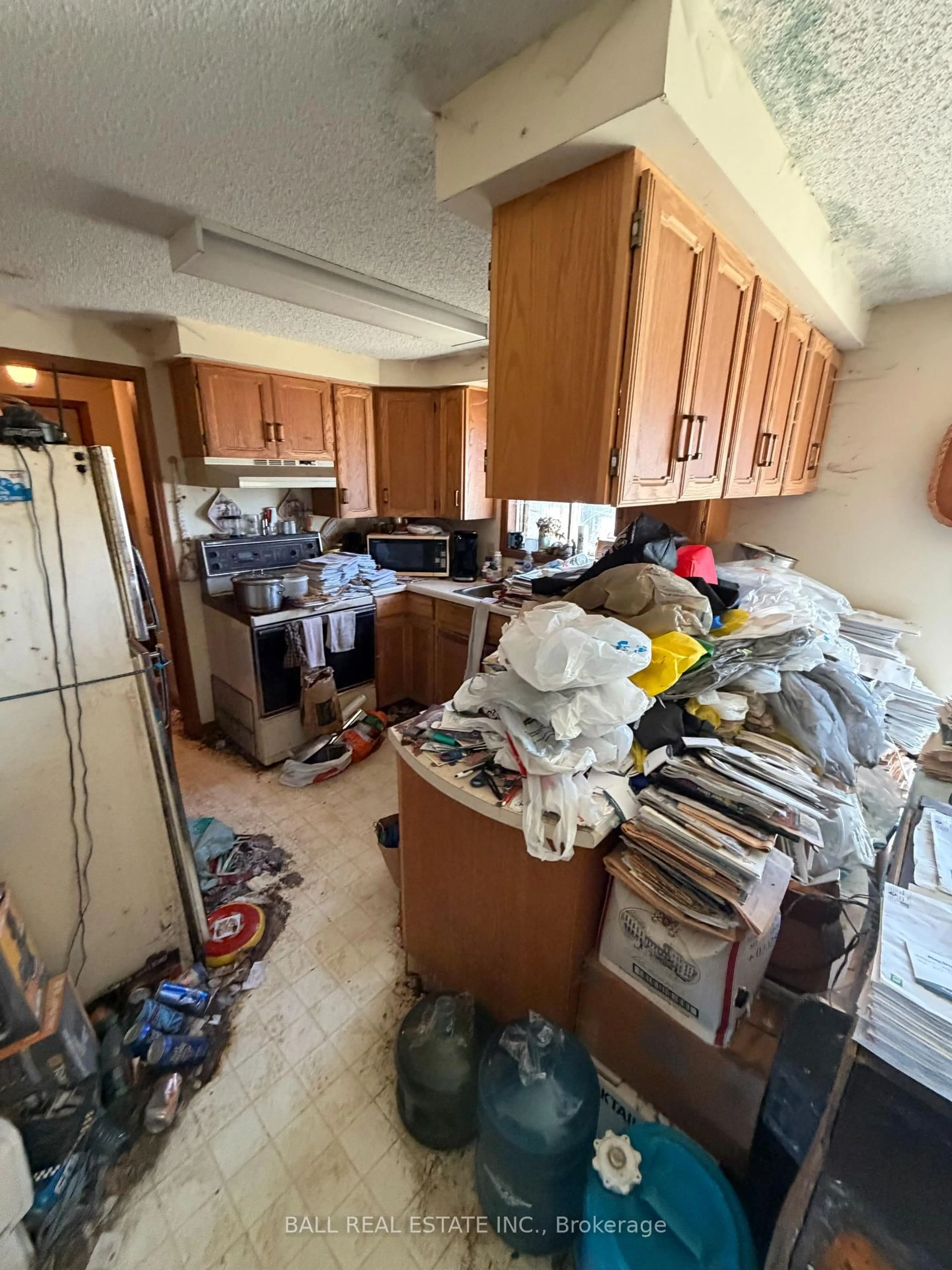 A pic of a room for 892 Carmel Cres, Cavan Monaghan Ontario L0A 1G0
