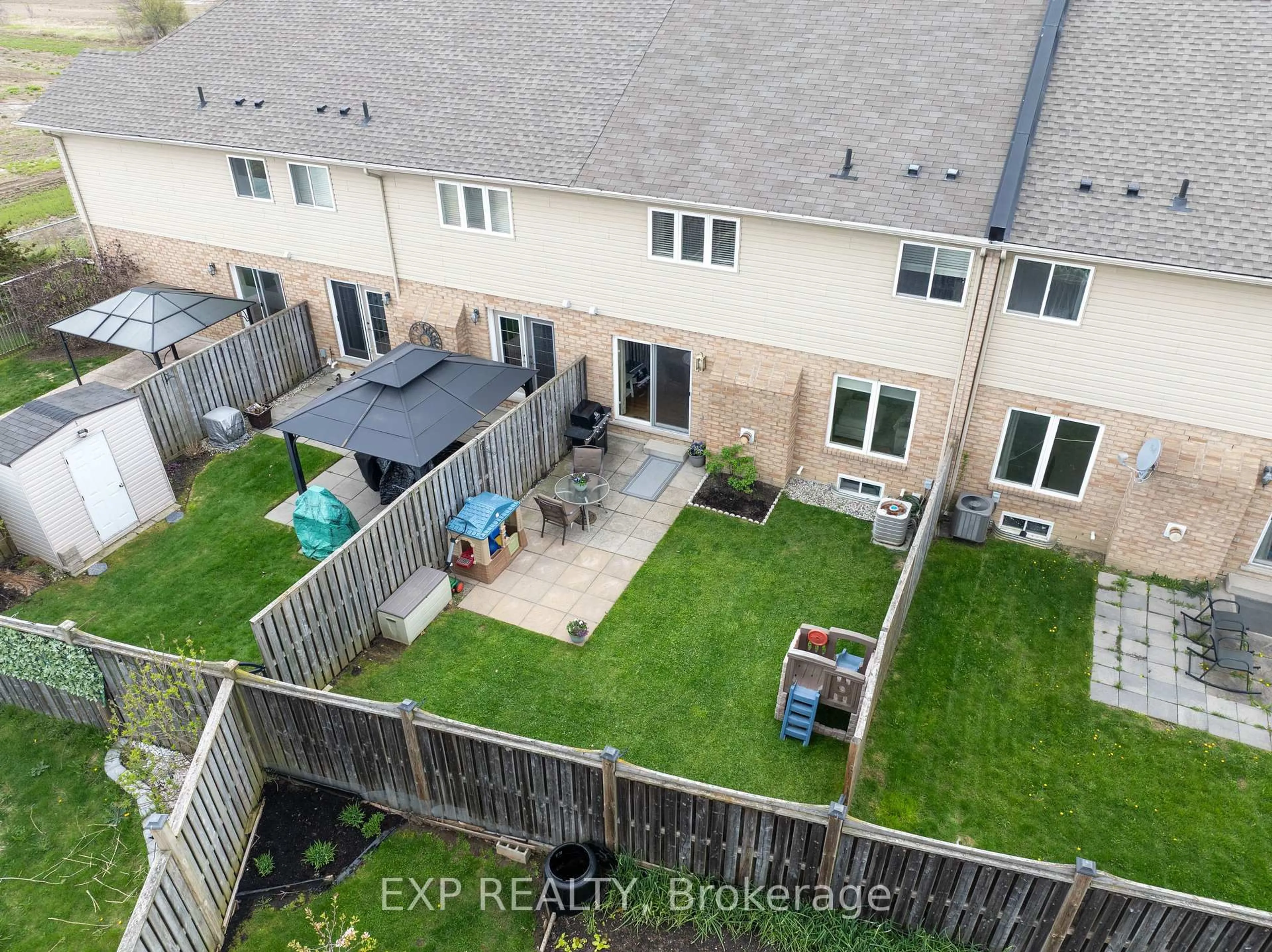 A pic from outside/outdoor area/front of a property/back of a property/a pic from drone, street for 65 Periwinkle Dr, Hamilton Ontario L0R 1P0