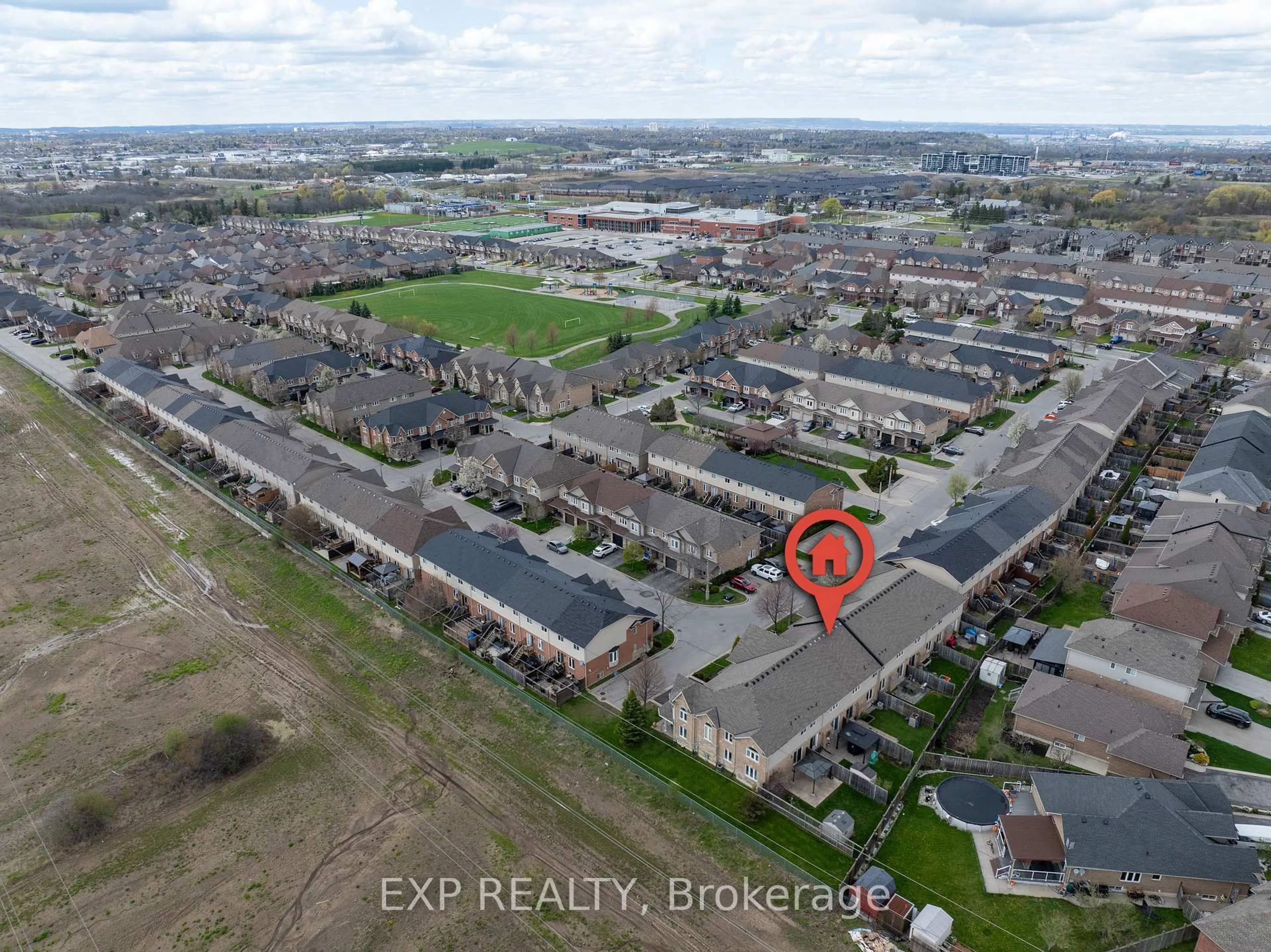 A pic from outside/outdoor area/front of a property/back of a property/a pic from drone, street for 65 Periwinkle Dr, Hamilton Ontario L0R 1P0