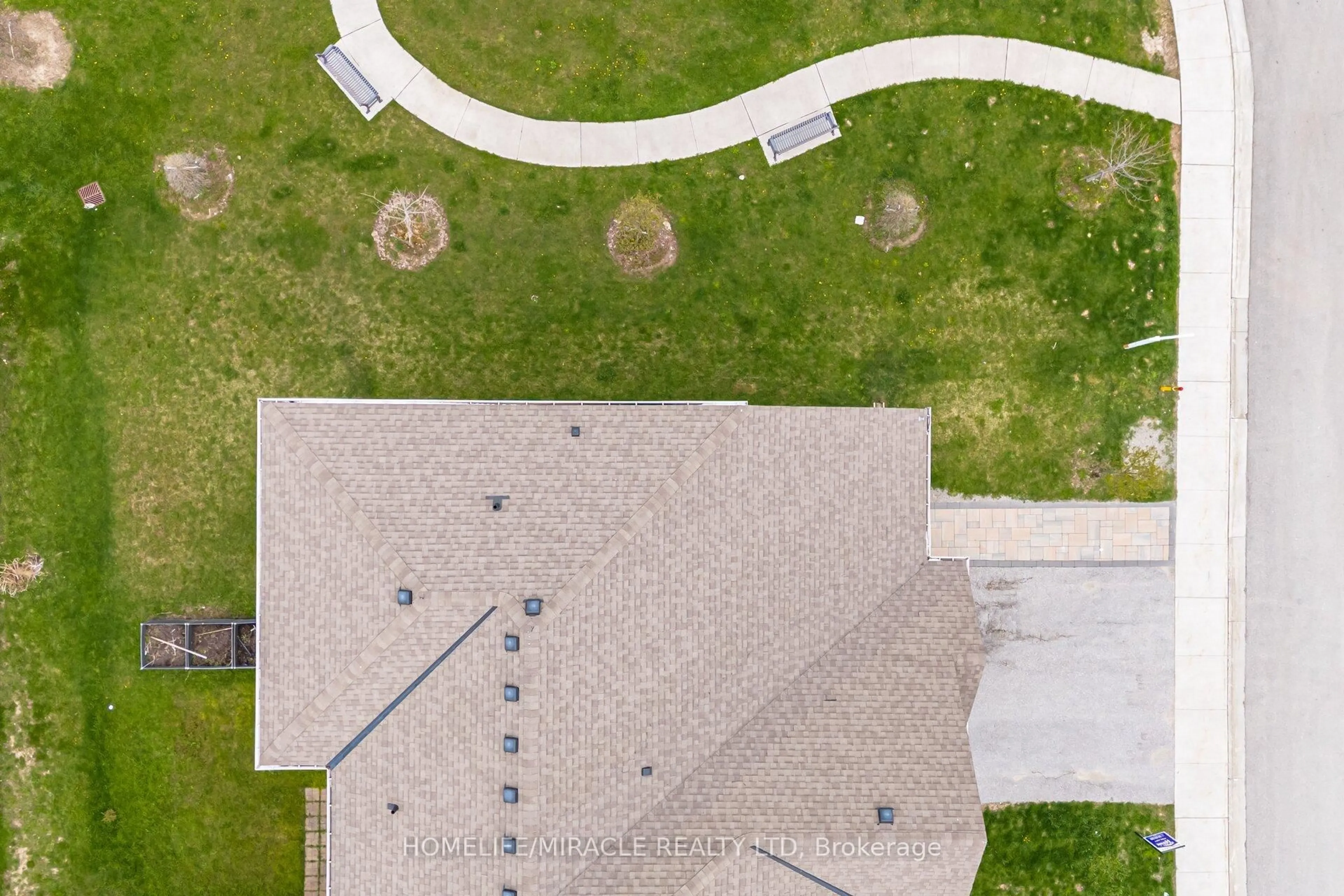A pic from outside/outdoor area/front of a property/back of a property/a pic from drone, unknown for 169 Berkshire Dr, Wellington North Ontario L7A 0J7