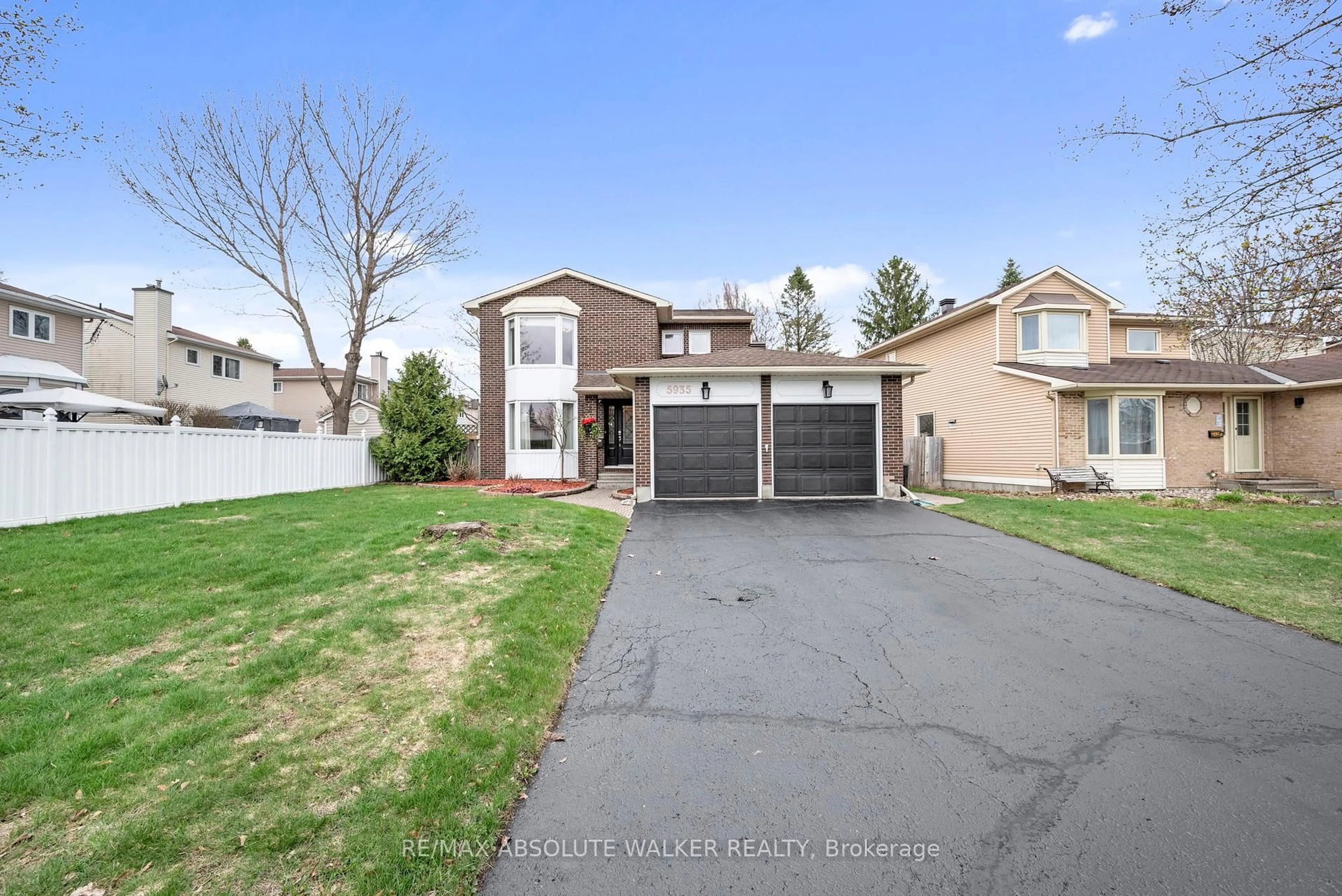 Unknown for 5935 Meadowglen Dr, Ottawa Ontario K1C 5Z6