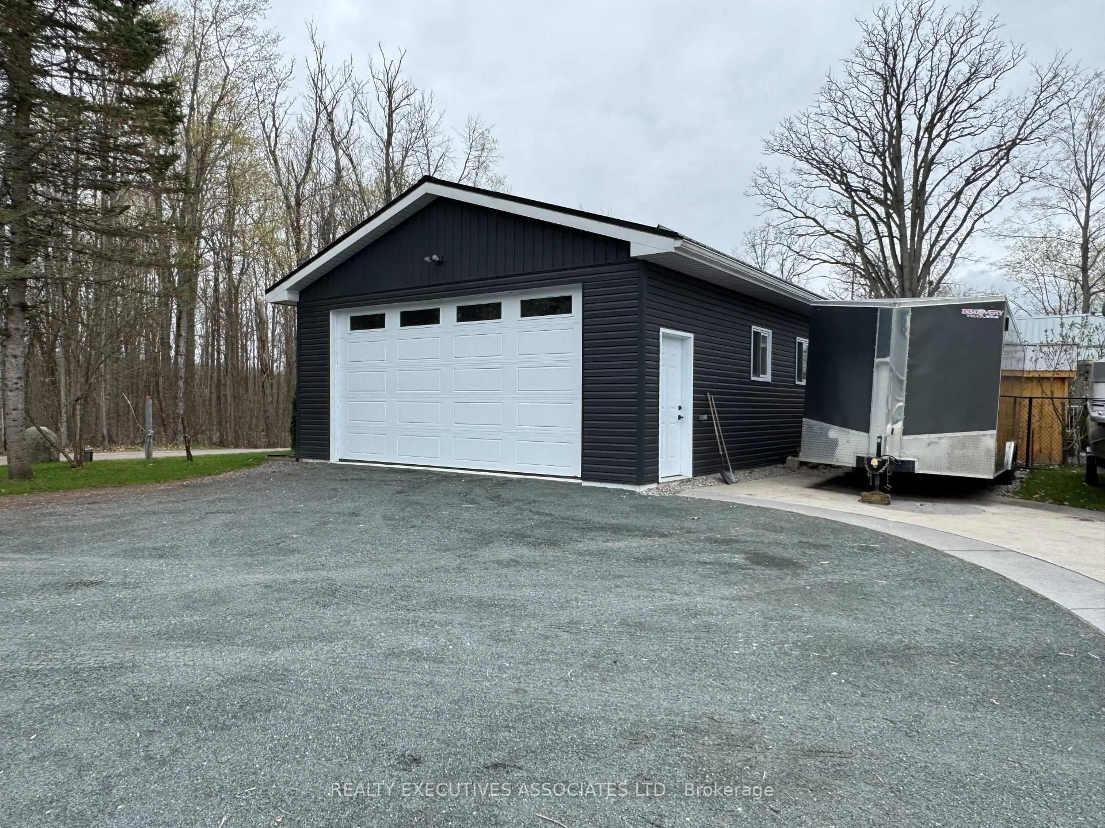 Indoor garage for 36 West Lane, Trent Hills Ontario K0L 1L0